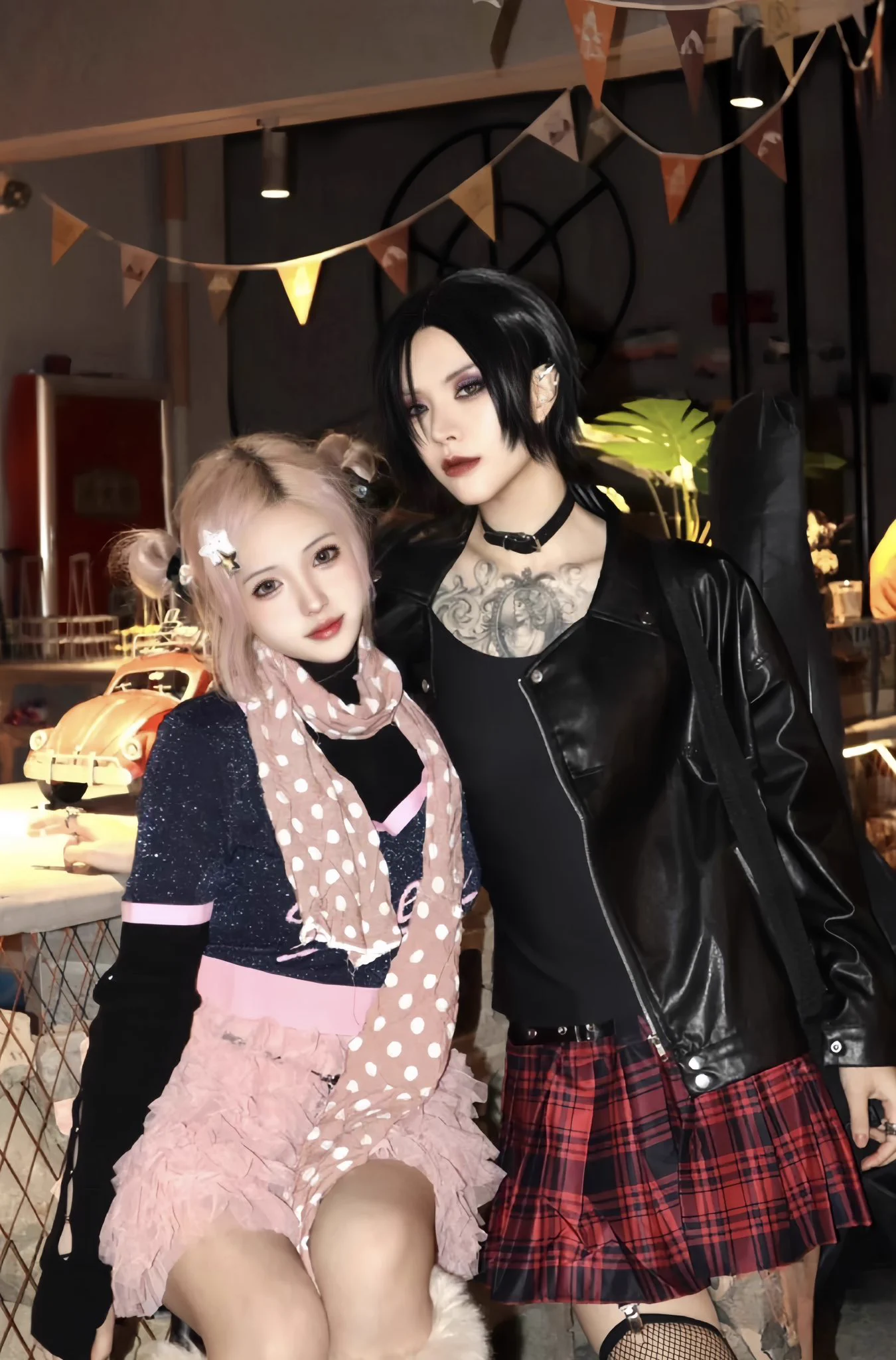 “People can have lovers. They can have friends. They can be together. But when you think about it, you’ll see that originally, we’re alone.” #cosplay #nana #hachi #大崎娜娜 https://t.co/k19zych7wi