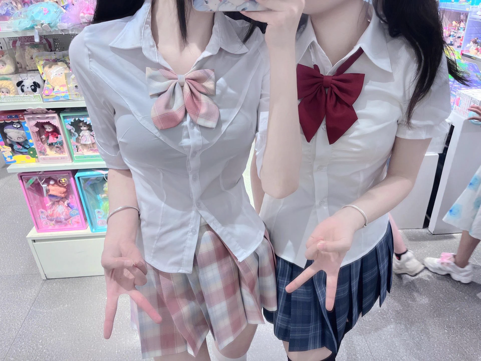 姐妹成对，快乐加倍！ https://t.co/IXExUCMrSz