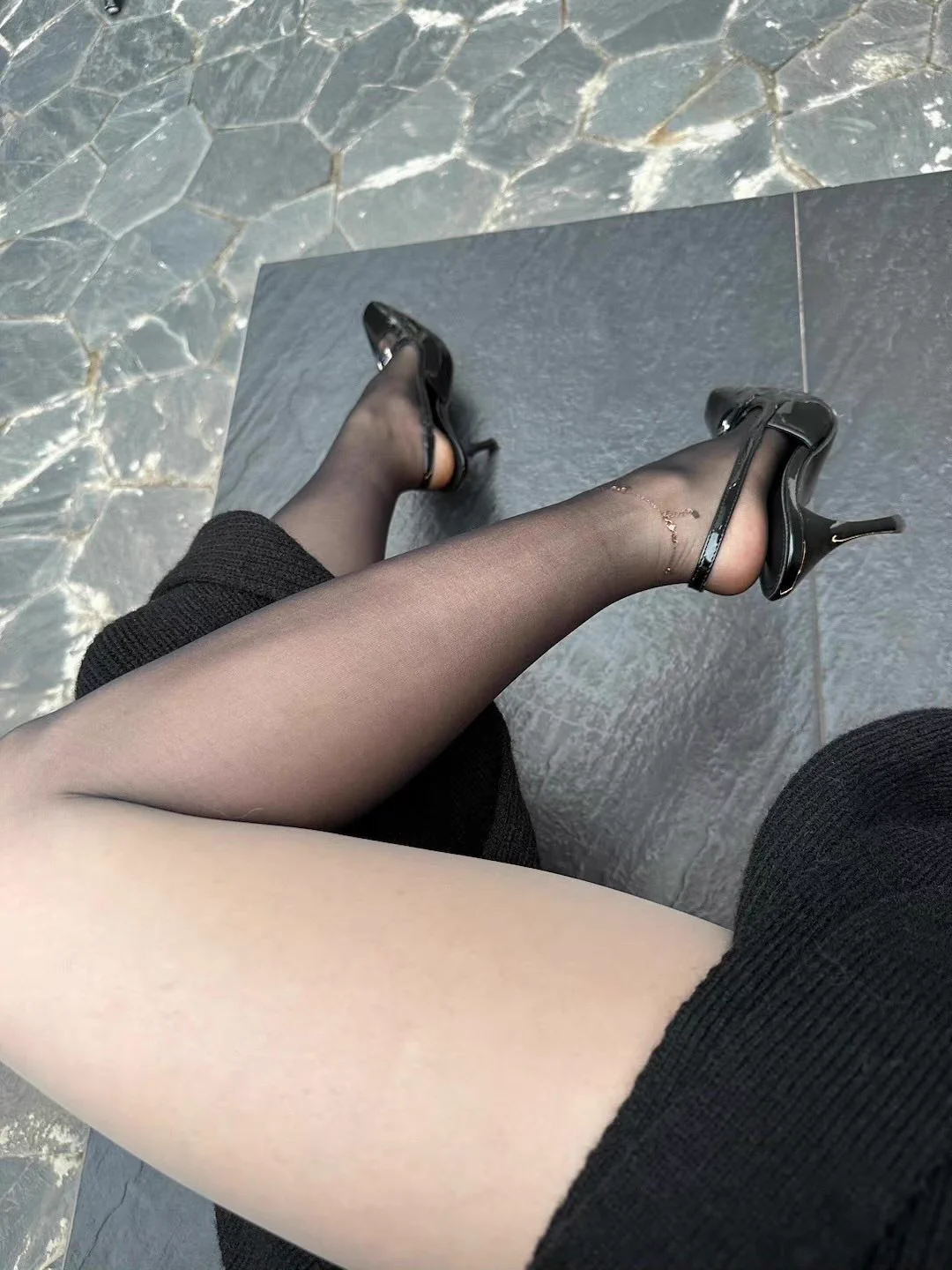 今日特价300过🚪加微信只限三个名额先到先得送原味一双 https://t.co/d450eGDCiS