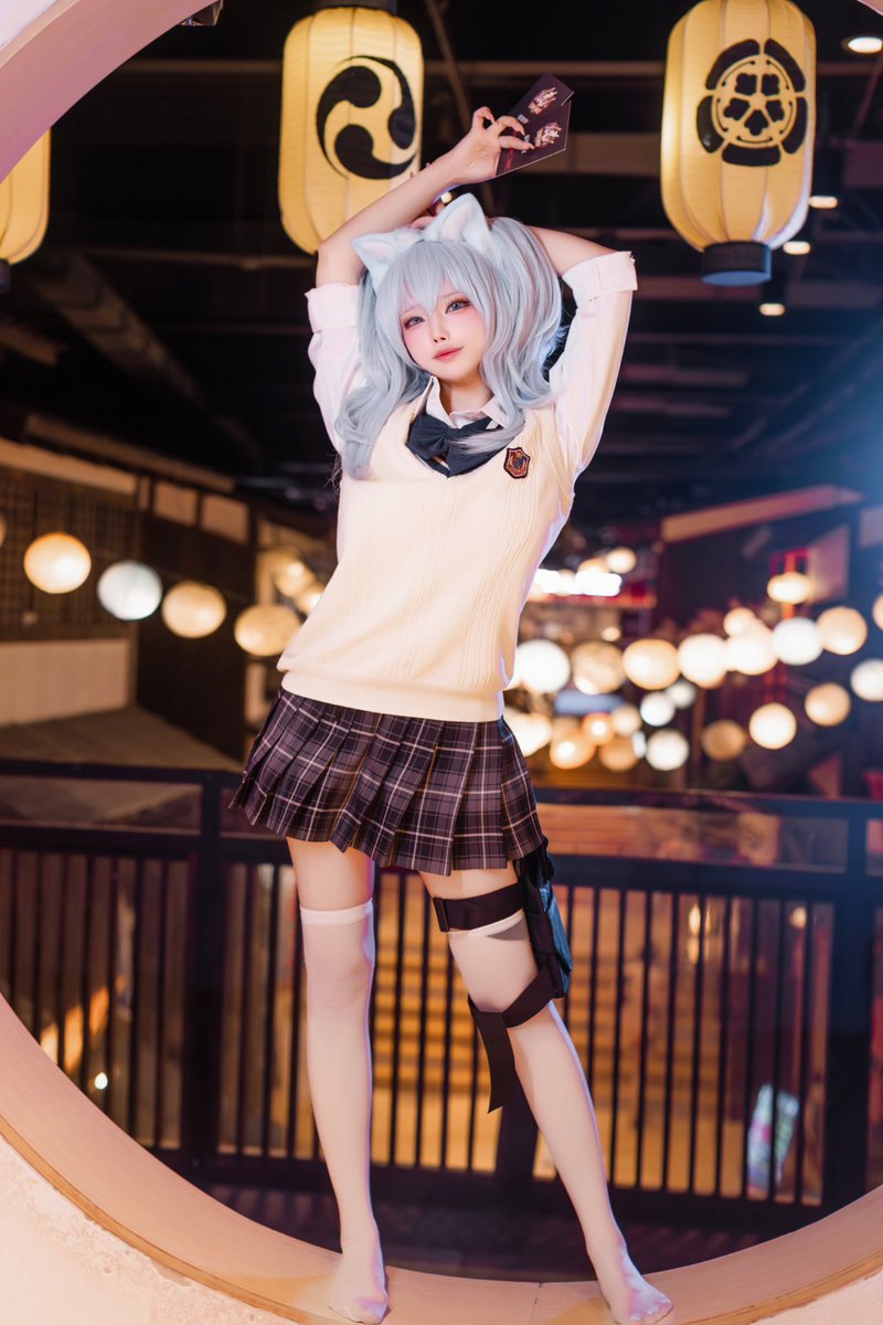 夜はどうするの指揮官〜？ https://t.co/Fc6nnhvOw8