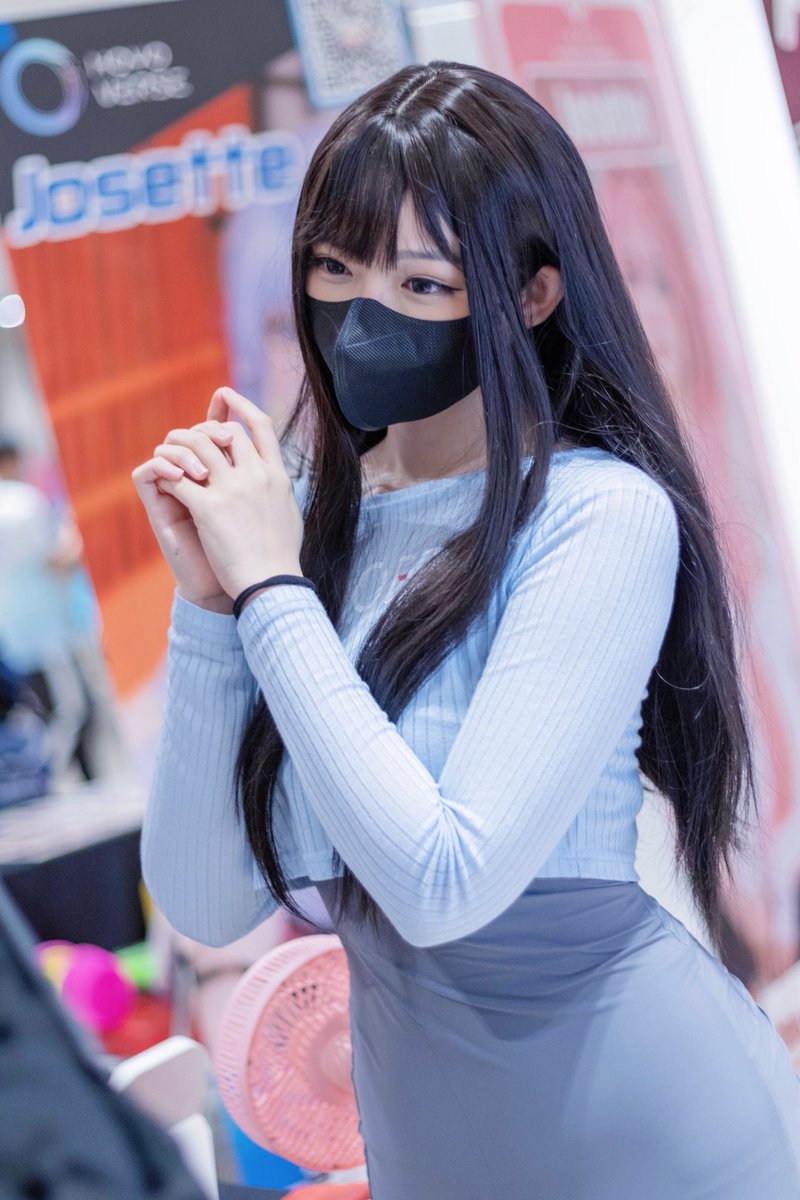 用摄摄们的返图水个更新
哈哈哈哈哈 https://t.co/lEhLrevPD5