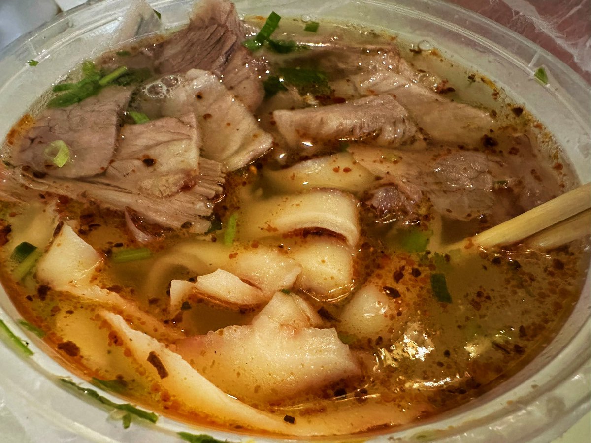 收工了 今天的晚饭是兰州拉面 正宗吗😎 https://t.co/r7nERzTvsD