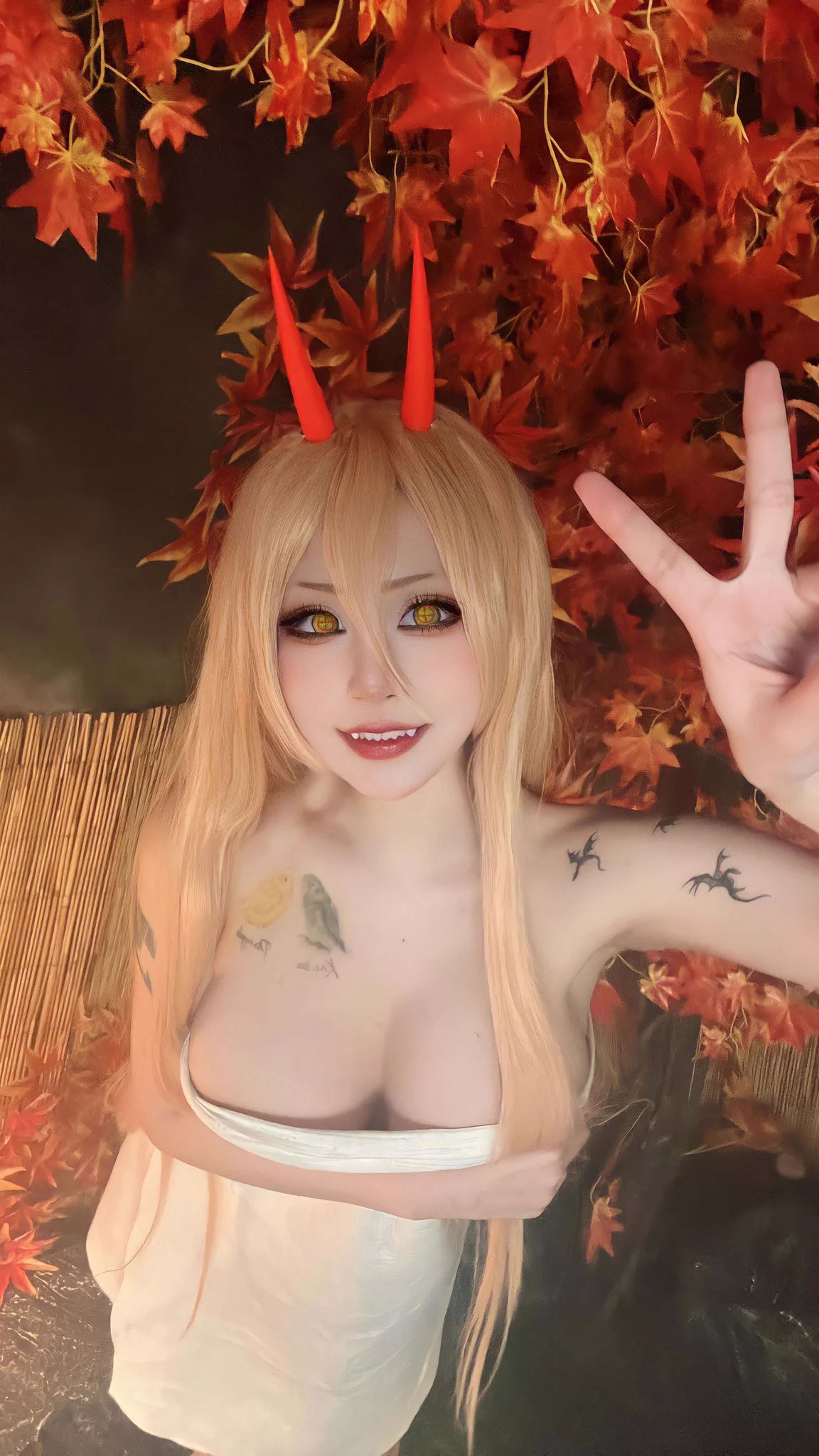 楓葉跟帕瓦意外適合✌🏻♨️♨️♨️ https://t.co/ZwKuqy1VbJ