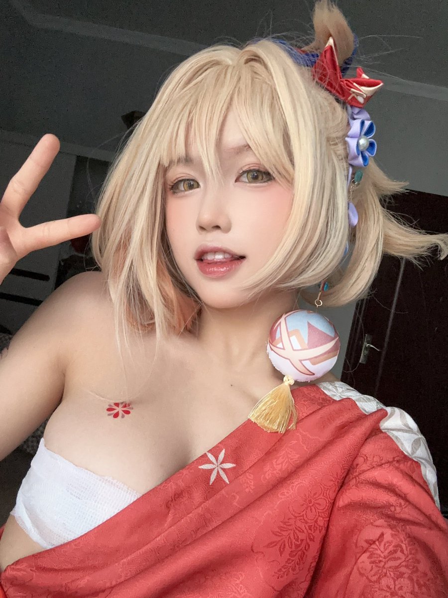 这次还是没有达到我的心理预期，还得重新来过 #宵宫 #cos https://t.co/kw8mU4tB3T