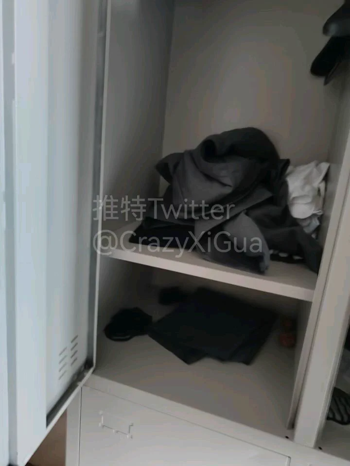 探访豪宅售楼部更衣室，各种多图细节，收货满满！#玩丝 #更衣室 https://t.co/h1A0JrQNDy