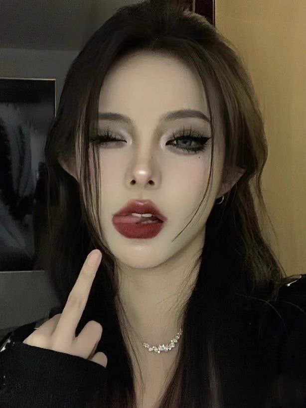 #盯射 #ahegao #阿黑颜 #翻白眼 #丧志 #母猪 #反差婊 #网红 #健身 #女神 #婊子 #高潮脸 #整容脸 #健身婊 #油脸 #名媛 #浓妆 #射屏 #粗口 #羞辱 #丧志 #聊骚 #磕炮 #1v1 #裸聊 #约炮 #SM 为什么看着脸坐几下就受不了呢？ https://t.co/W1plJTEJlM