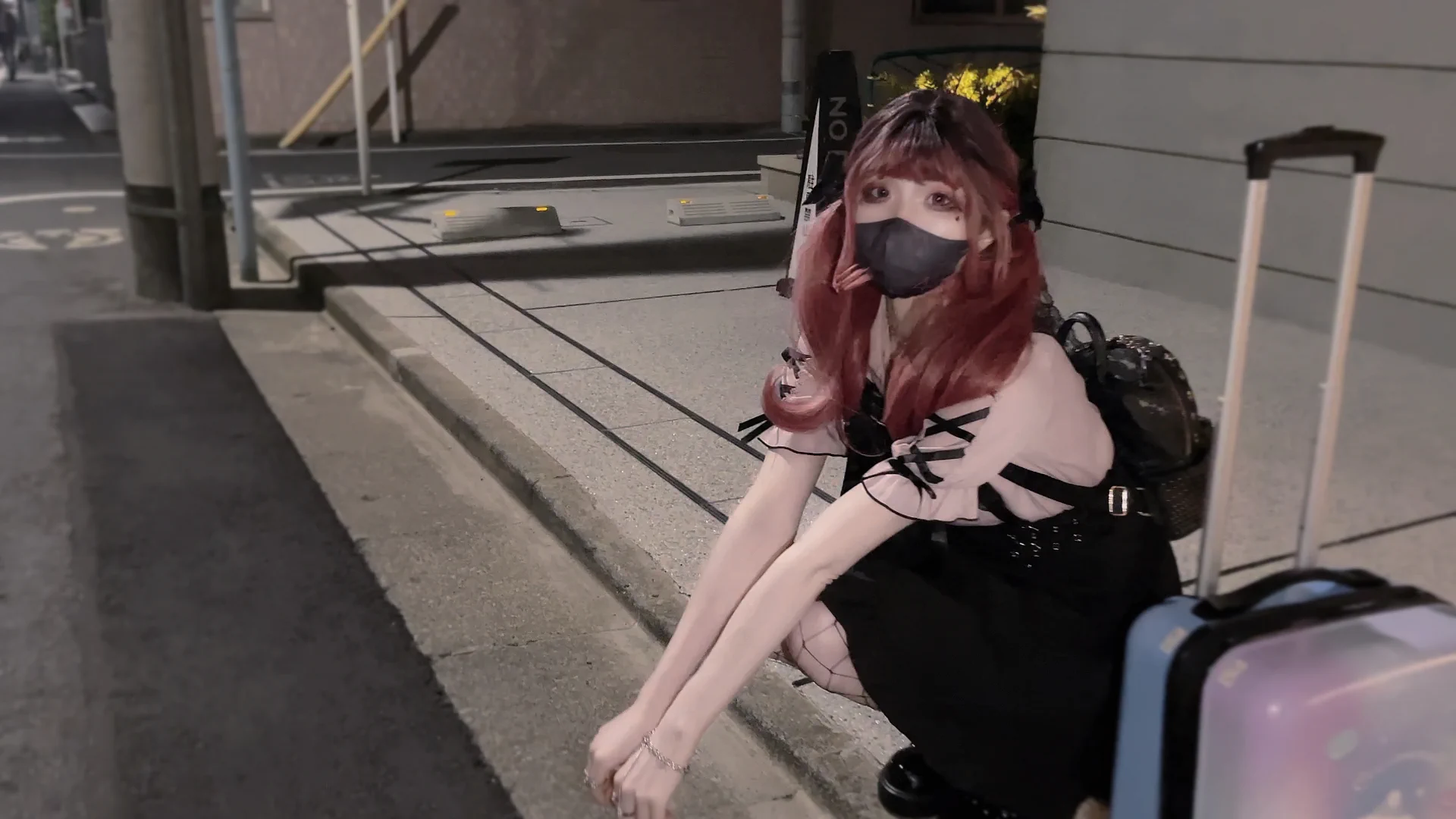 新作剧照预告，这一部主打的就是一个不---脱---鞋---🤣@xyberdolls@xybereum@xyberlabs https://t.co/D2IuowqAmQ