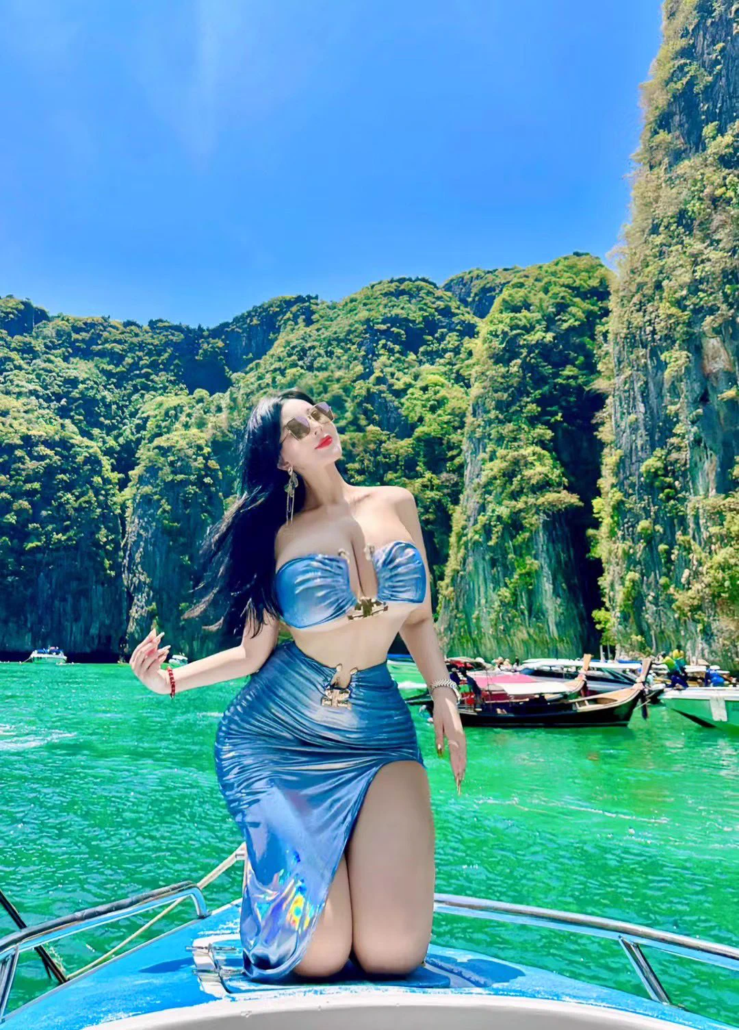 今天是人鱼🧜🏻‍♀️🦋 https://t.co/s6xruMaDz7