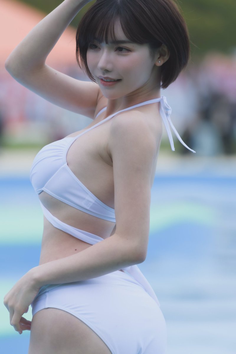 白い水着は好きですか？ https://t.co/IPskaOMZgZ