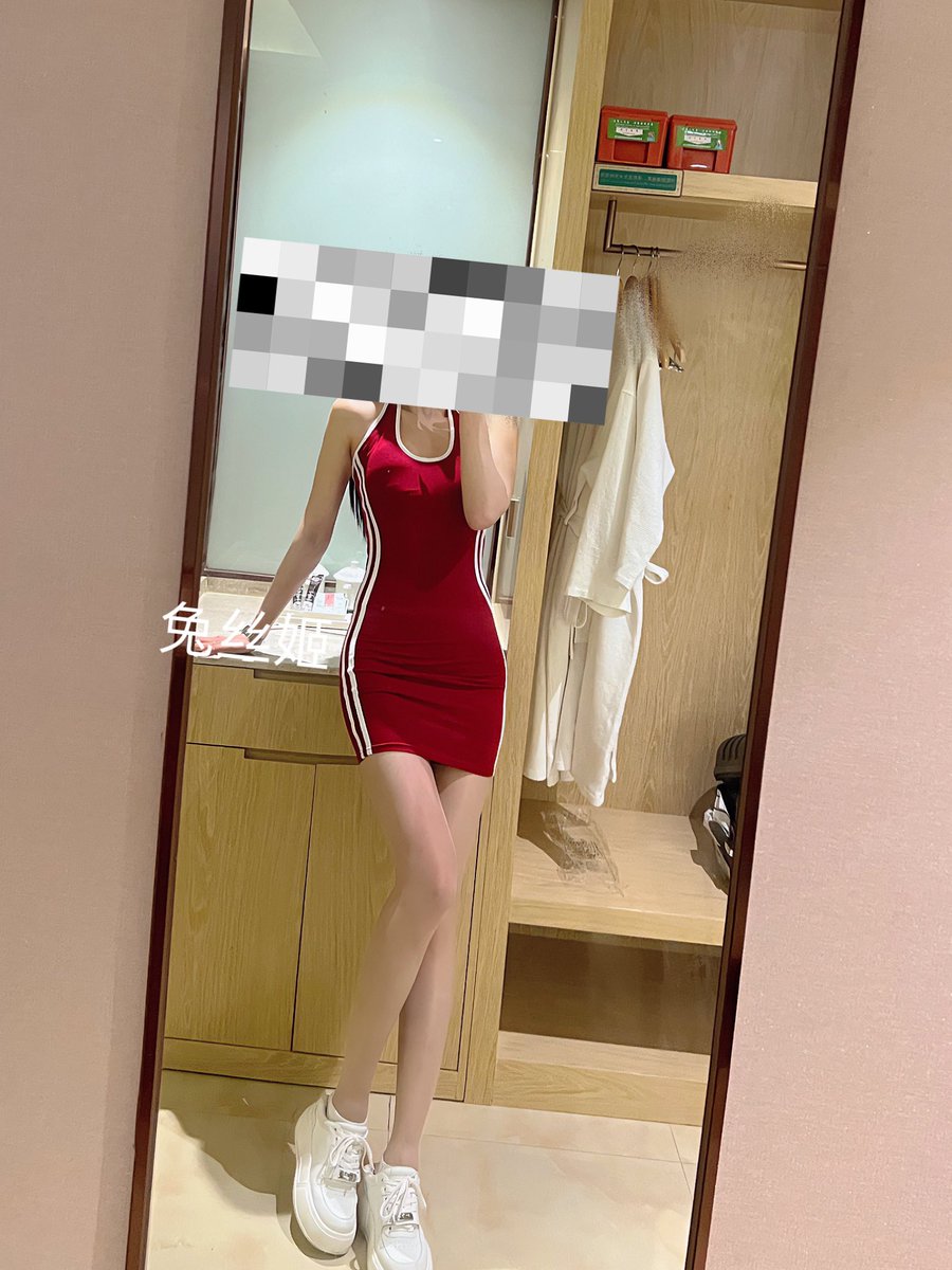 太久不营业，忘记怎么擦边了，懂的来教学下 https://t.co/ktX5zaGl57