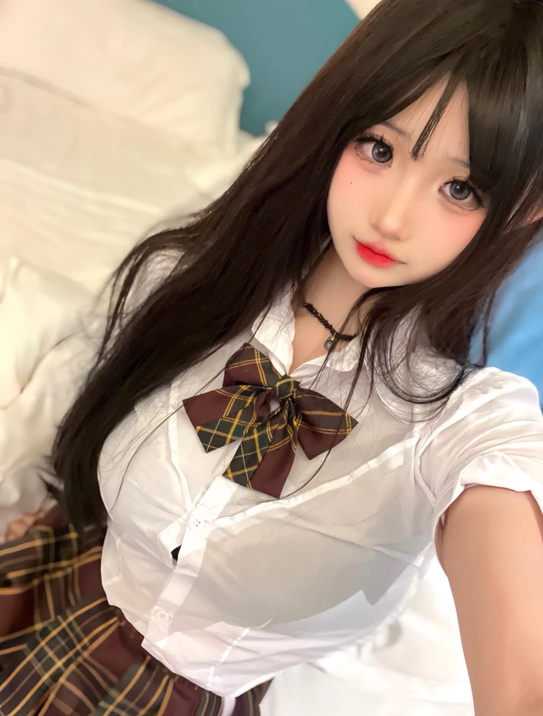我也想当小学生啊，可是小学生哪有36c啊 https://t.co/JpzbO2Jv2M