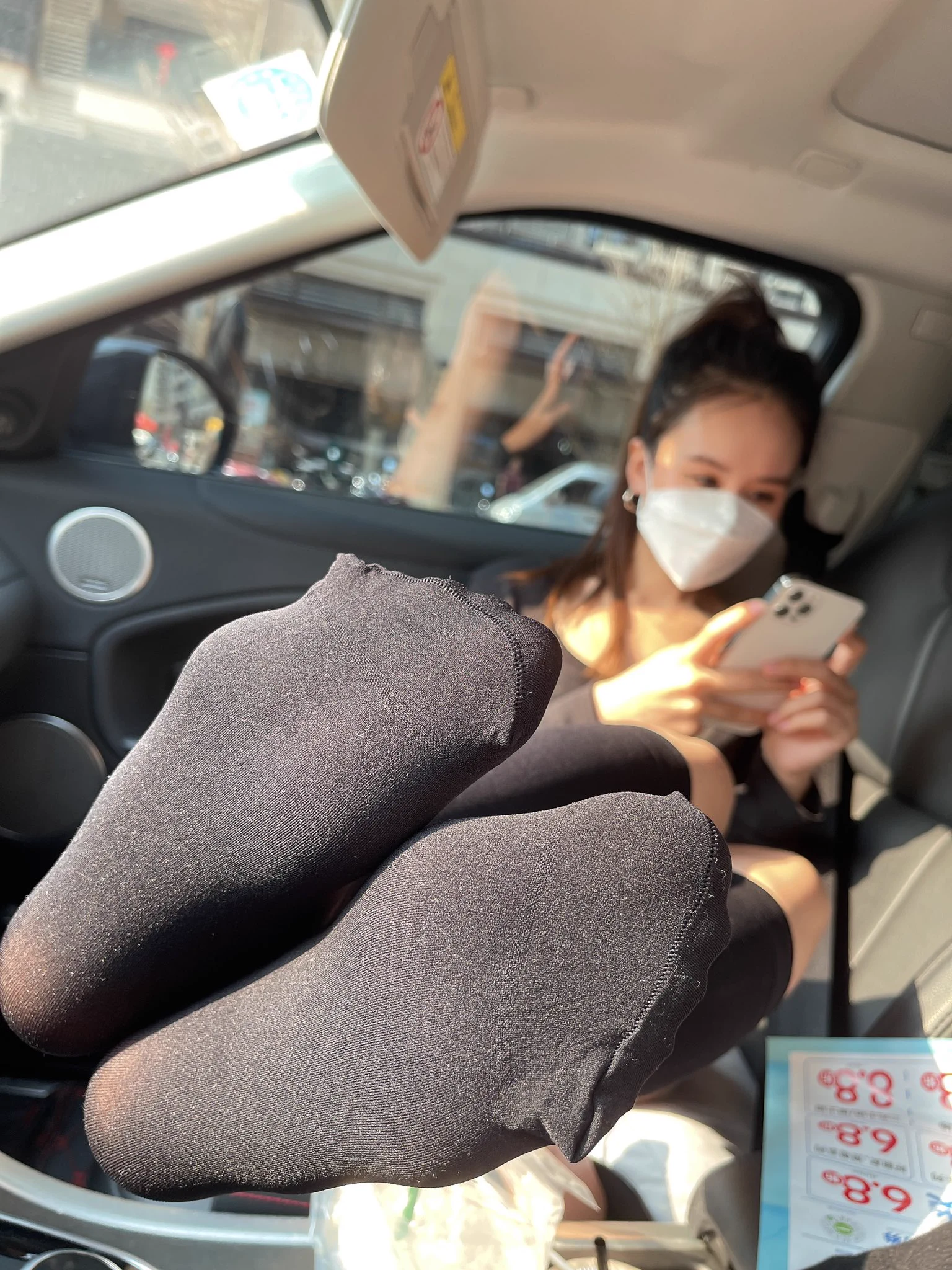 这袜子这么软套着应该很舒服吧

#原味丝袜 #反差 #黑丝 https://t.co/BSmUWSyhal
