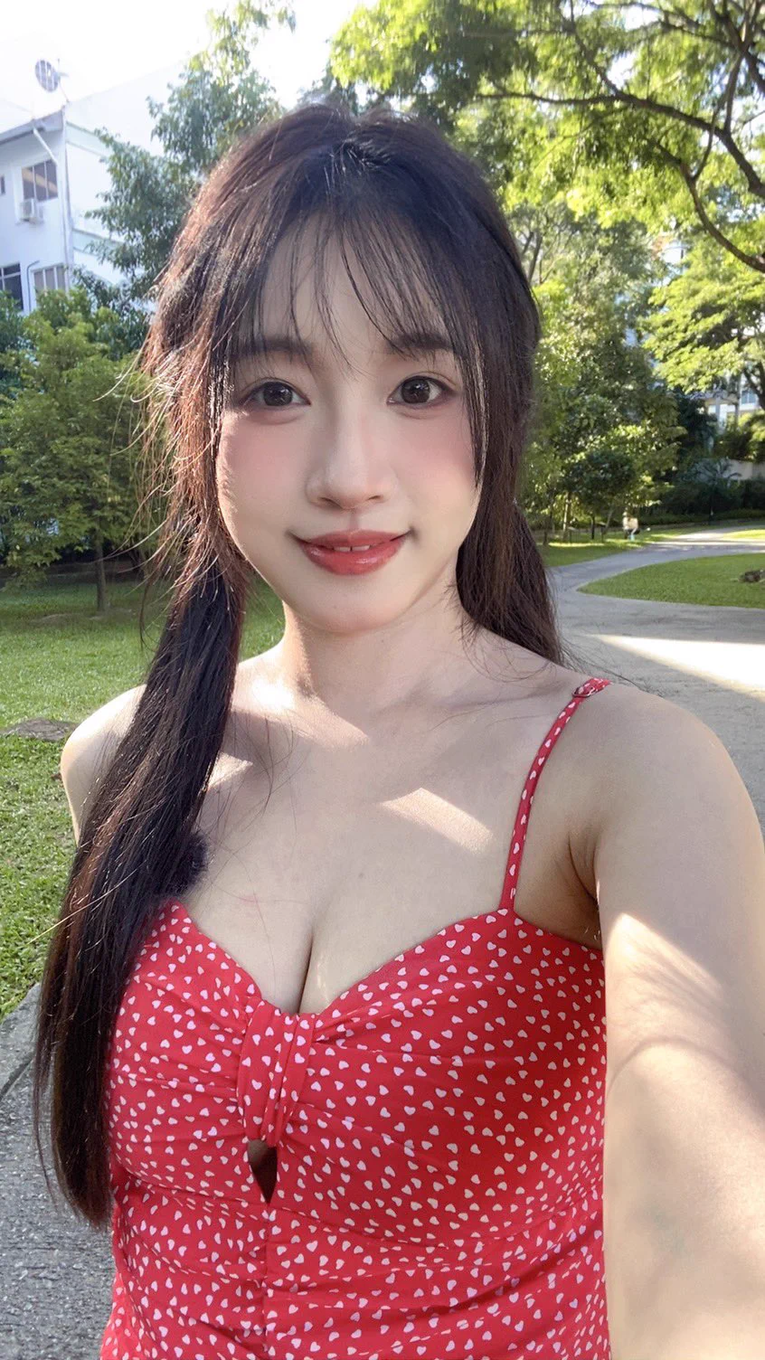 好玩是好玩 就是现在四肢已经跟奶子不在同一个色调上  

现在拍摄出来是大家会问为什么后期老师只给我奶子特效增白的程度 https://t.co/4Esx2ICi3K