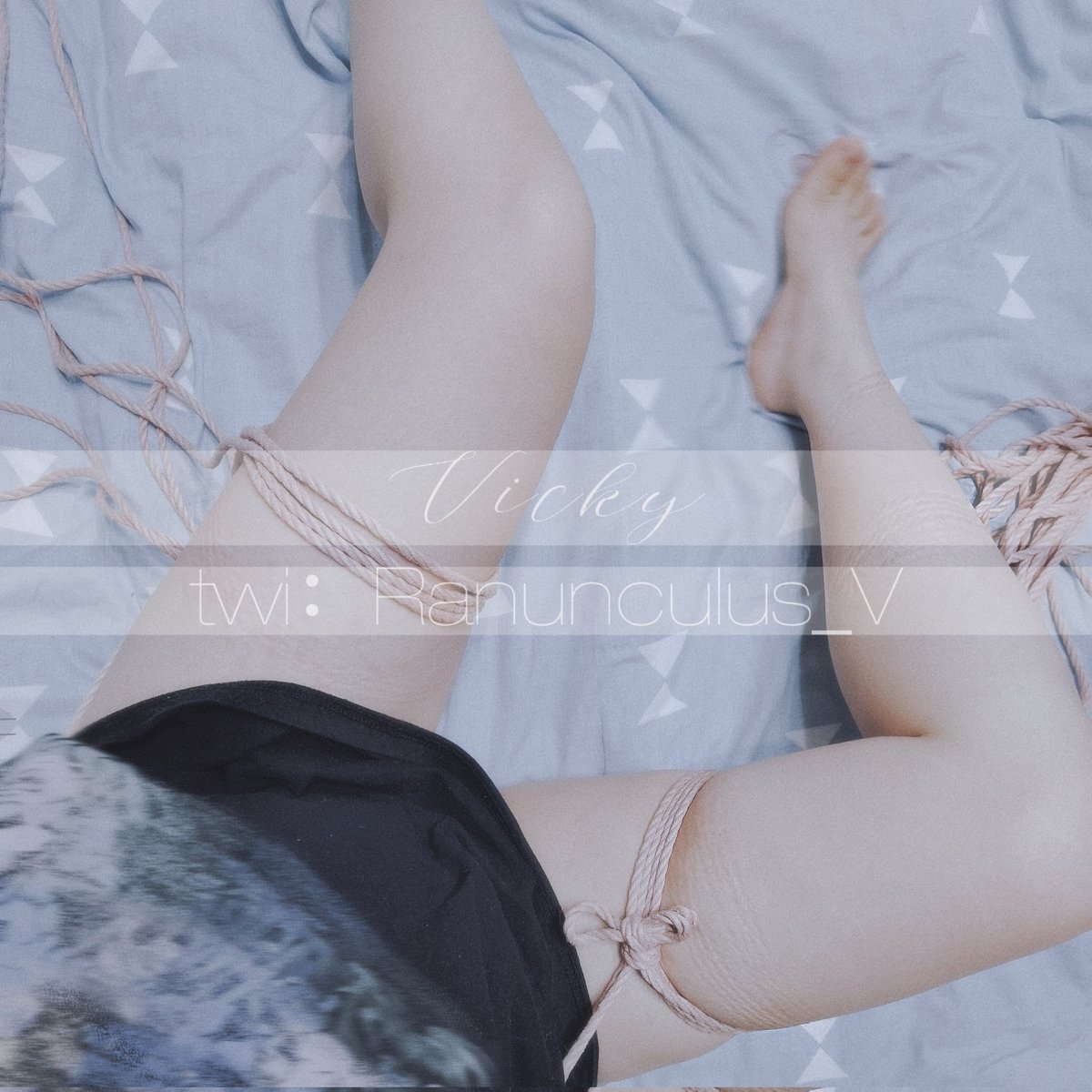 练习🥨
#捆绑 #自缚 #bondage #selfrope https://t.co/Pa0brcTcod