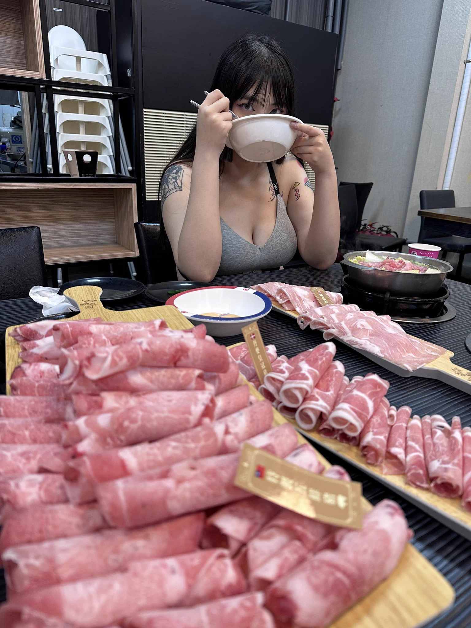 吃肉還是吃⋯？ https://t.co/2LyL7QI4z5