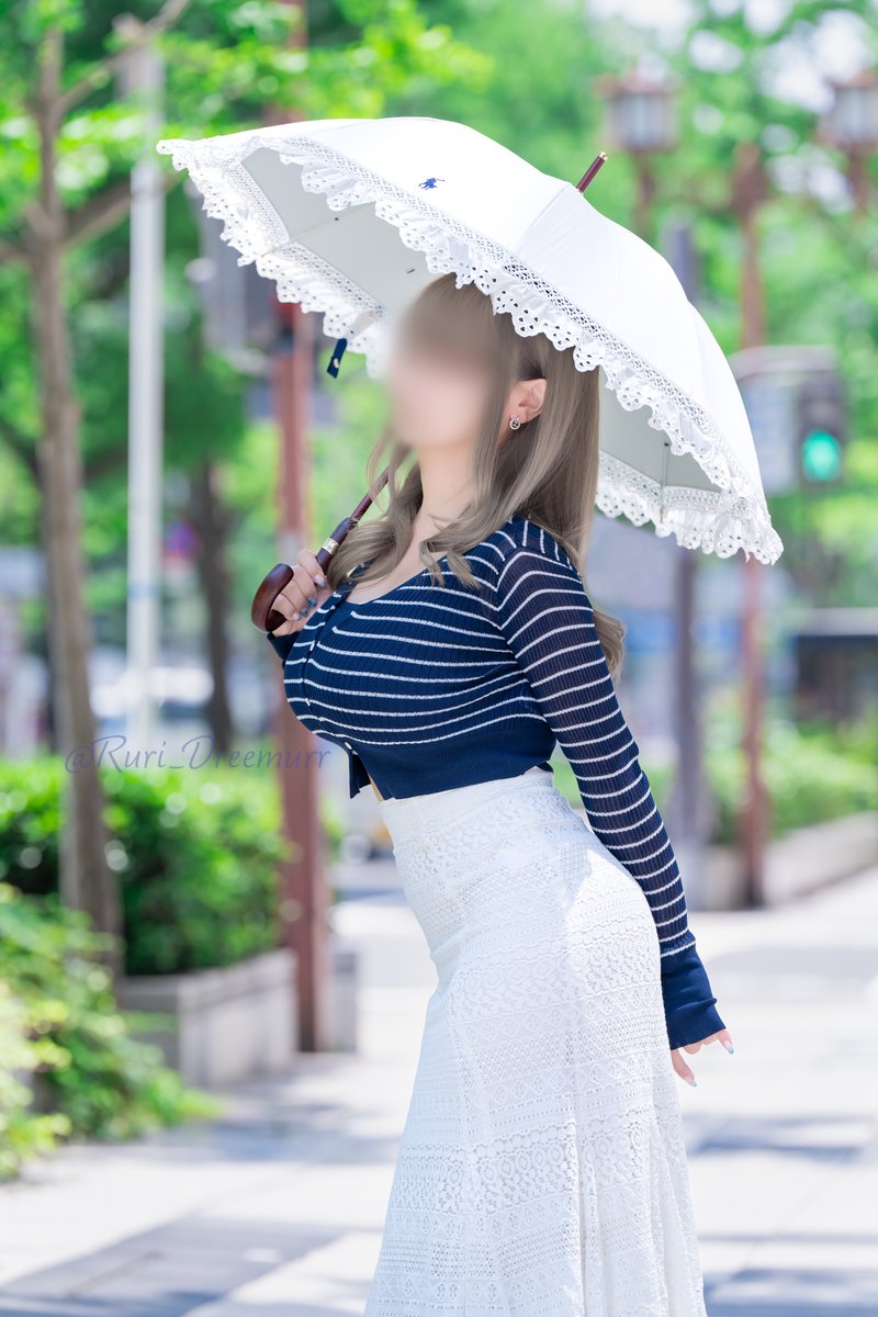 日傘でおでかけ🌻 https://t.co/XR4uYIaPyr