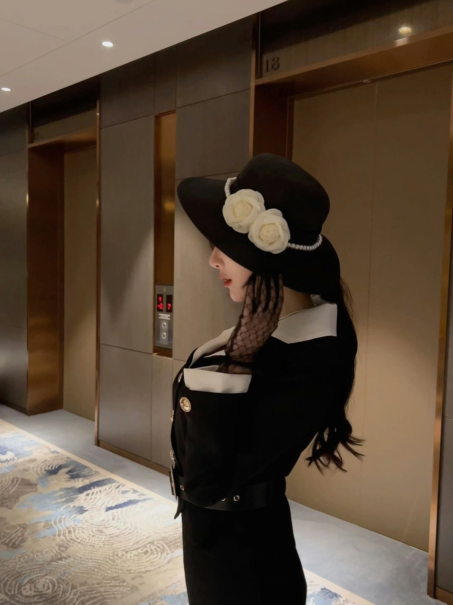 天生的尤物从不欲擒故纵 https://t.co/5XuXeHmi1L