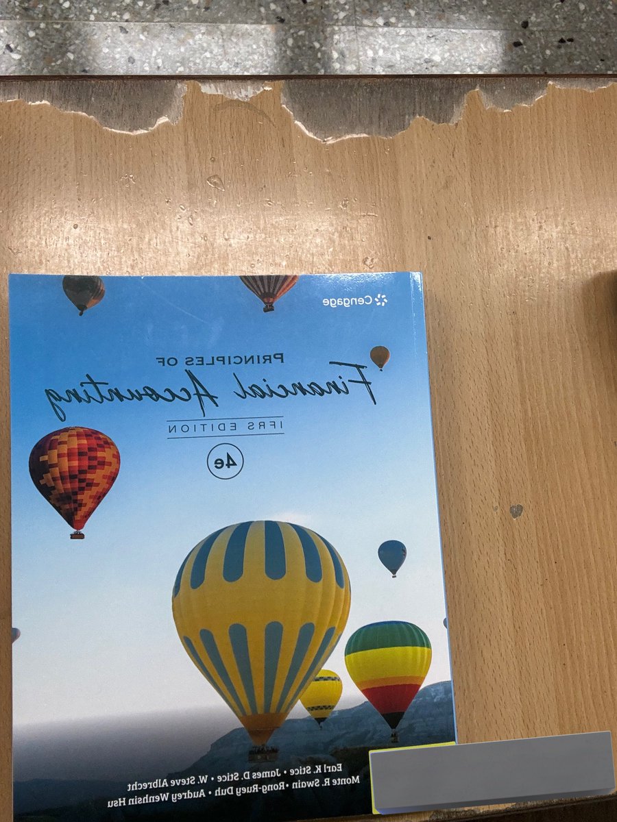 求這本
阿為什麼圖片是左右相反的呢
因為我手機前置鏡頭壞掉現在只能用後置
而且拍照畫面還是黑屏==
然後我又又又來修會計了
這次換了個老師
希望可以打消我對會計的厭惡順利修過 https://t.co/bMBokv3zrk