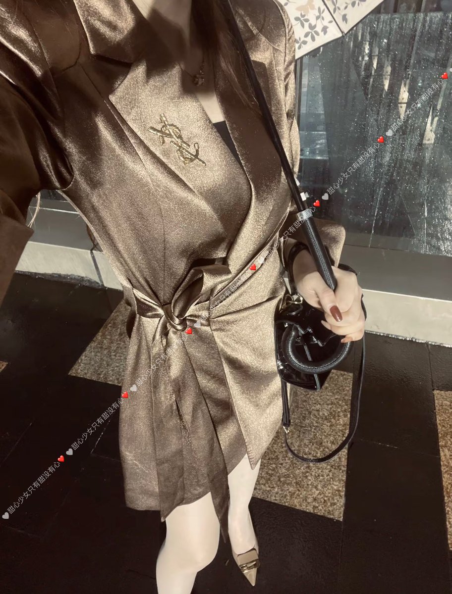 一场大雨，优雅也变落汤鸡🥲 https://t.co/Awyiid4UbH