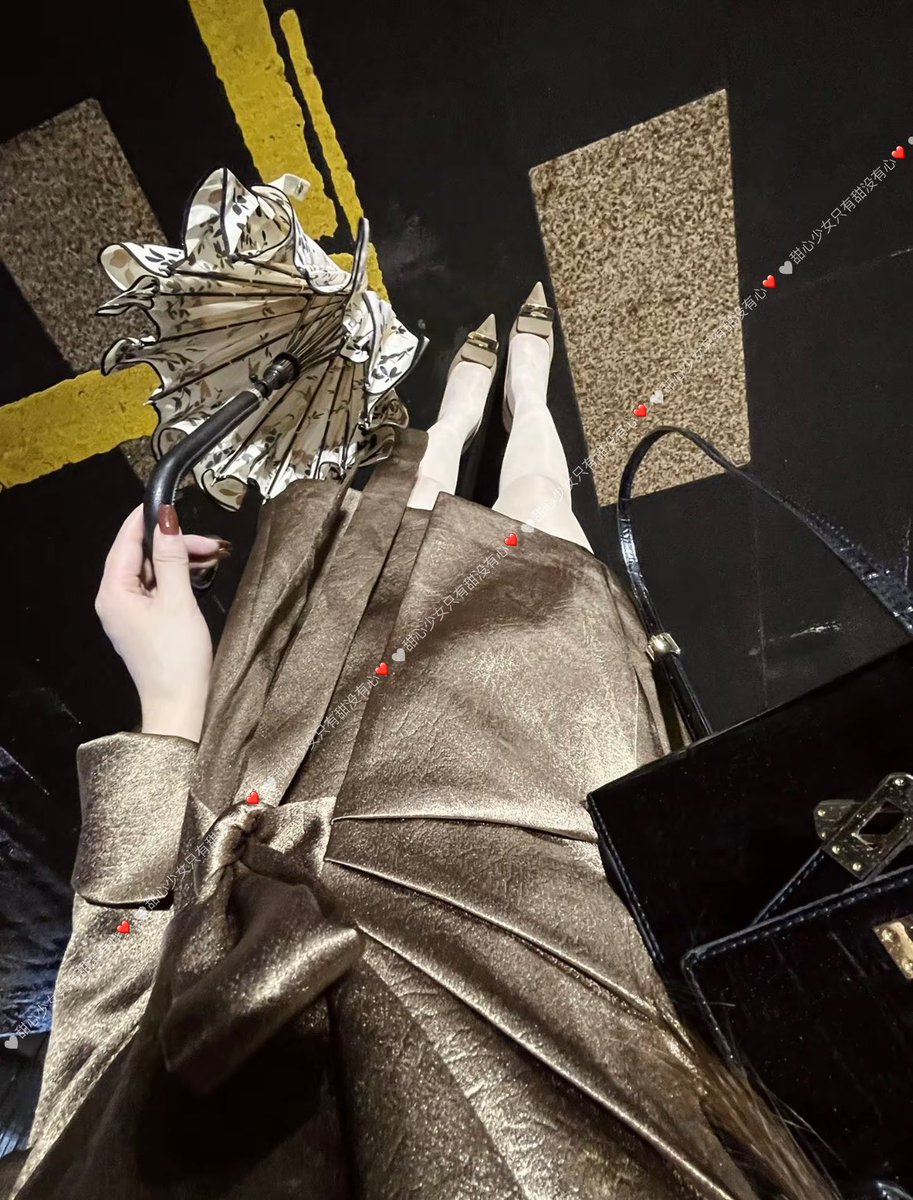 一场大雨，优雅也变落汤鸡🥲 https://t.co/Awyiid4UbH