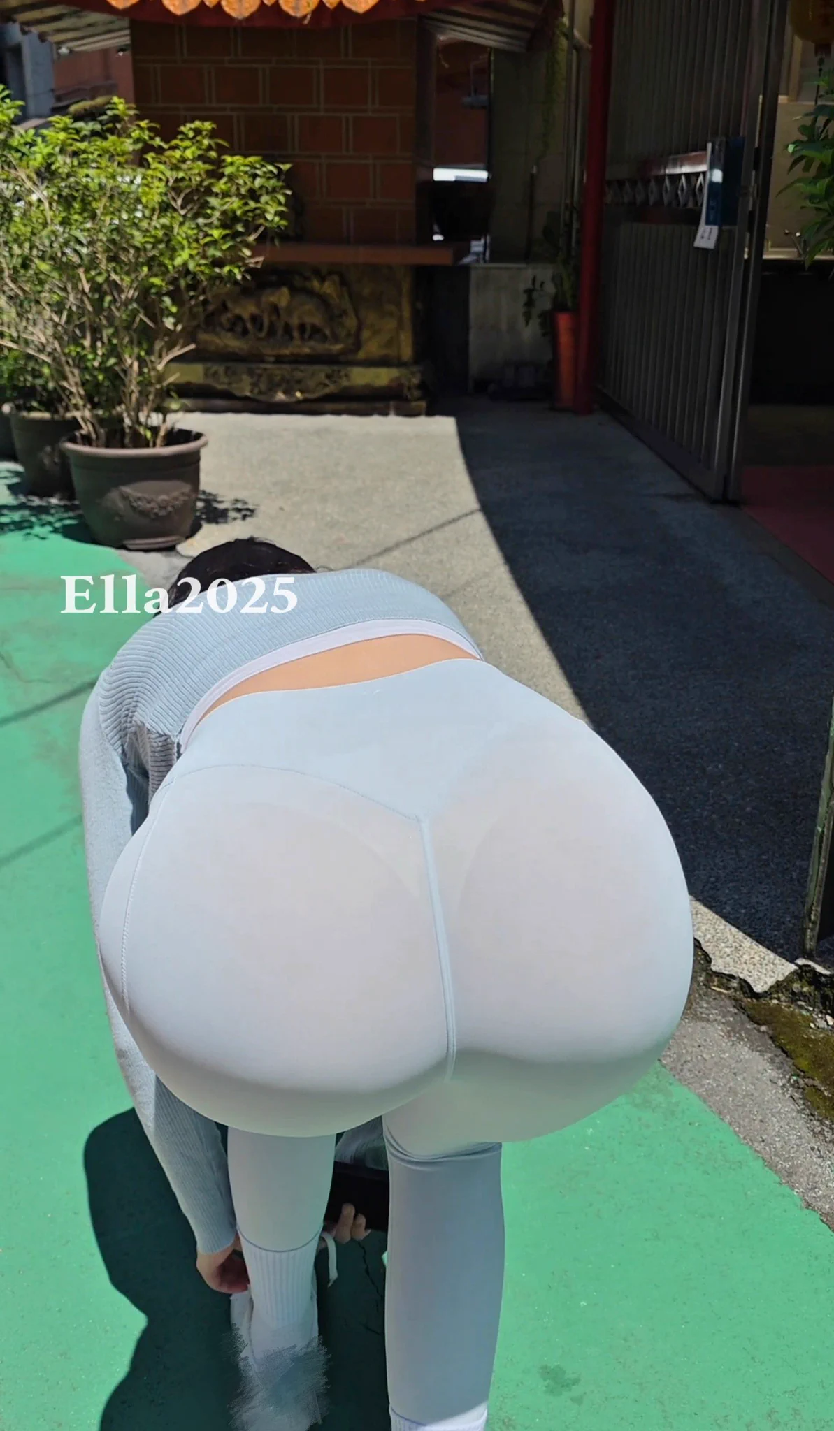 平常瑜伽褲內是不穿的，但這件超透！ https://t.co/X0TSNUBHiE