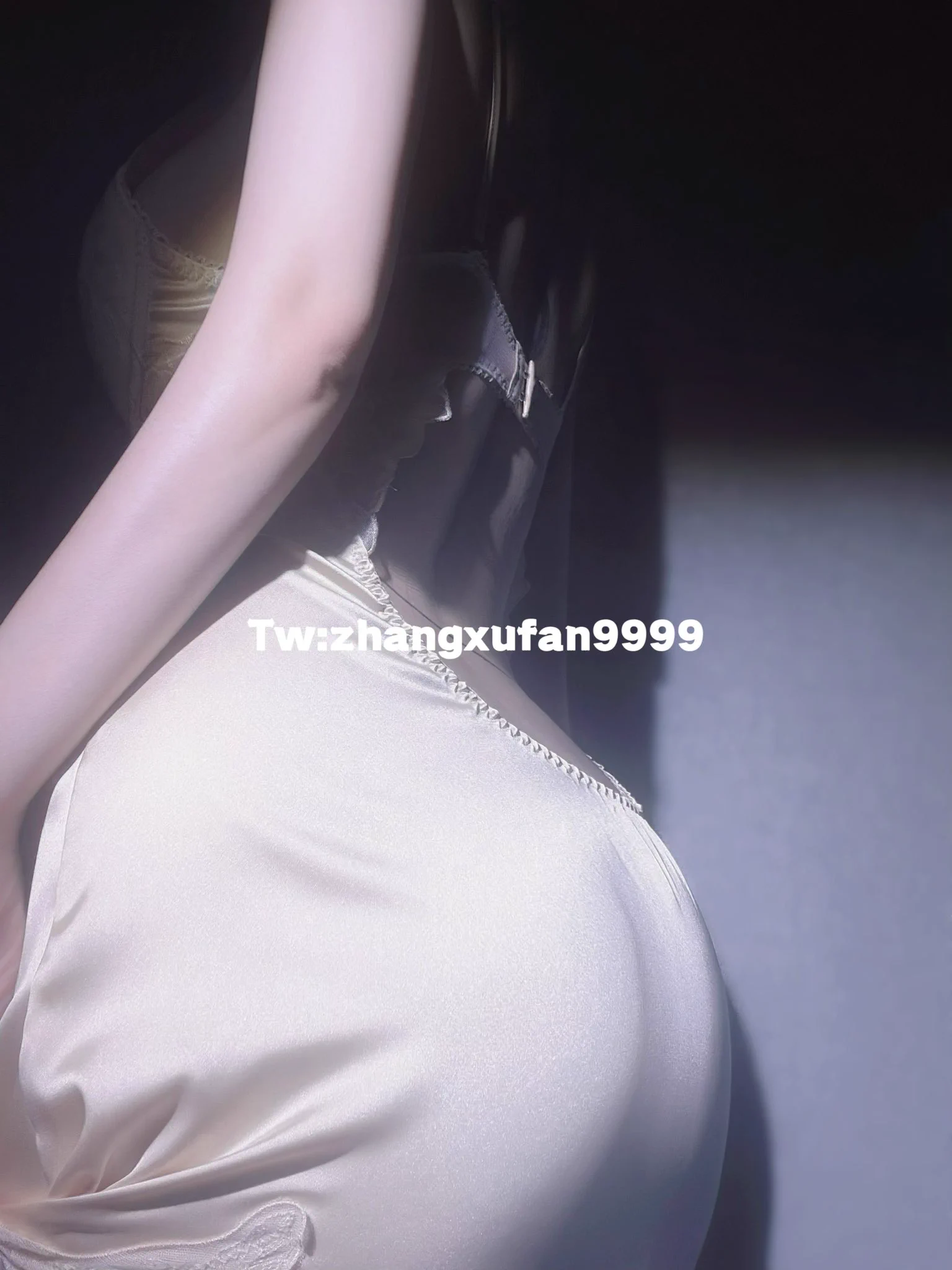 佳人

「绫天生丝滑-青峦」
👗：@Lingerie_0 

#绫LingTouch  #绫吊带袜

@BBYouzhiyuan
@SexytoDoll 
@SexytoGirl 
@SexytoBaby https://t.co/zcdkw6x7oj