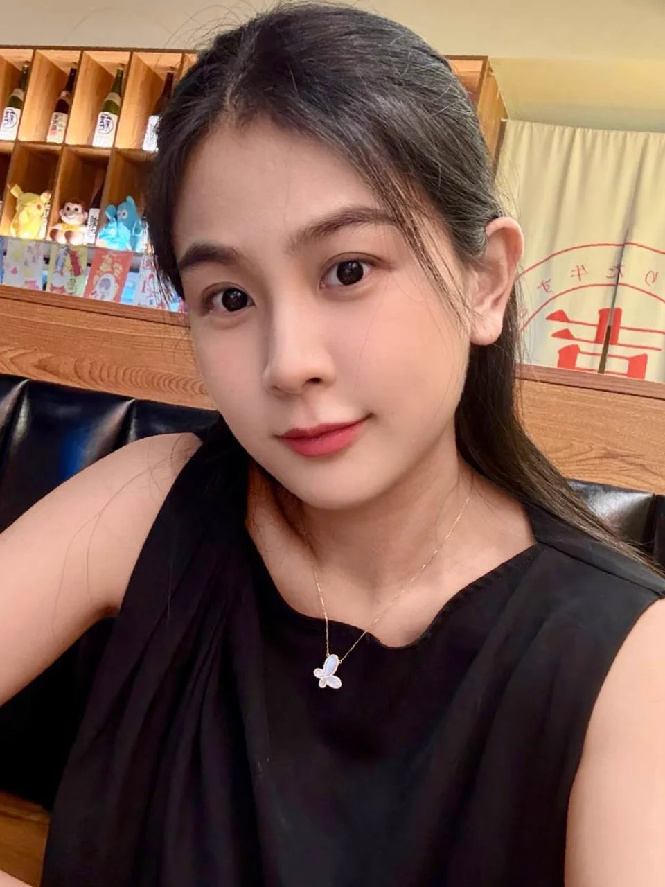 简单的黑色睡衣，也能有自己的小心思，舒服又带点神秘。

偶尔换个风格，给自己一点独处的小仪式感
表面端庄，其实藏着好多小心思。

最近想约一次 ，同城私信优先~~ https://t.co/mD7BFW8Ifw