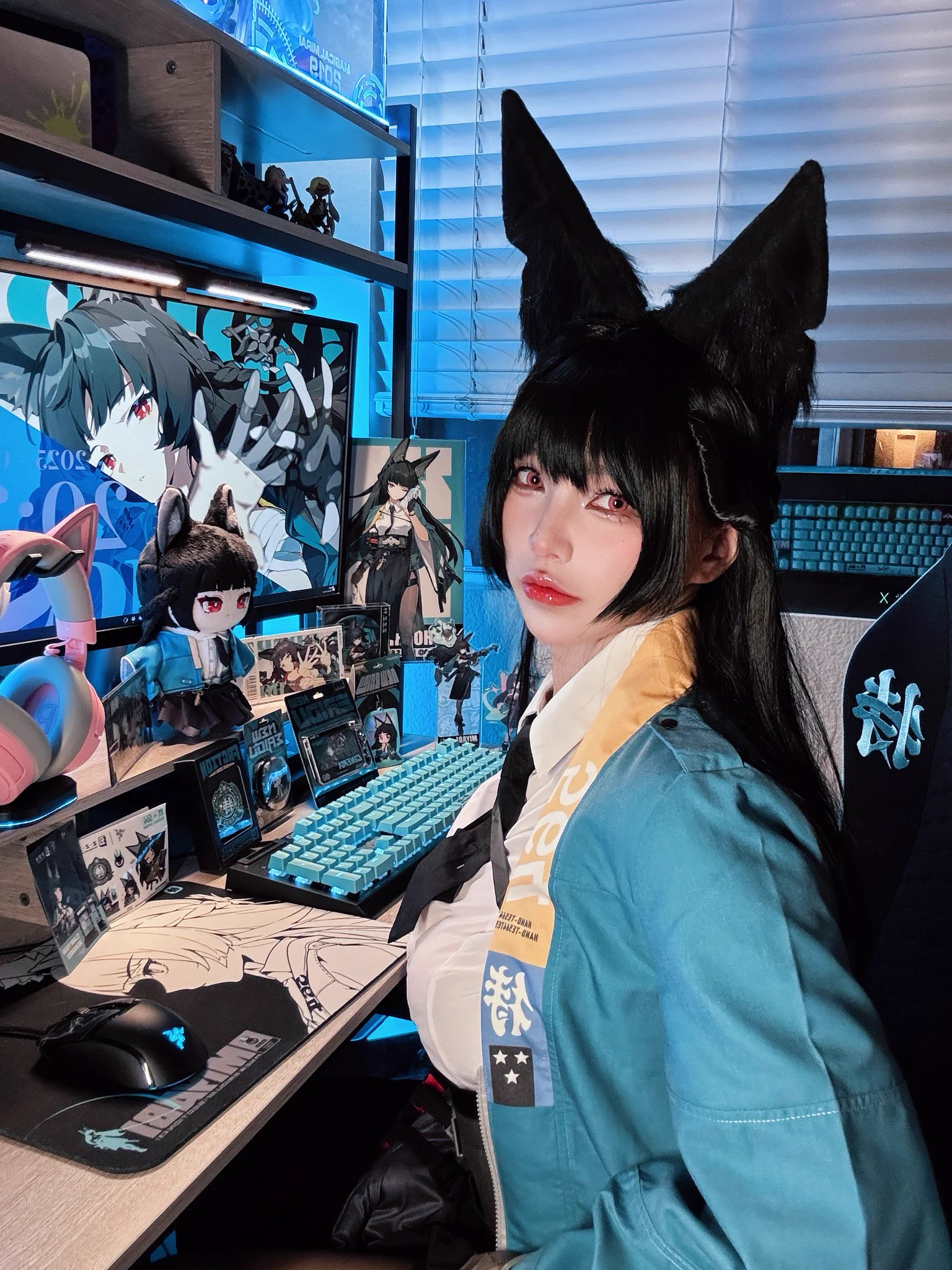 💚🦊 Razer x Miyabi collab set!! So excited to have my favorite character come to life in my gaming gear! 

And yes… I cosplayed Miyabi again to match this whole setup, couldn’t resist 🫶✨

#razer #zzzero #miyabicosplay #zzzcosplay #zenlesszonezero #gaminggirl https://t.co/KrX59wHhEA