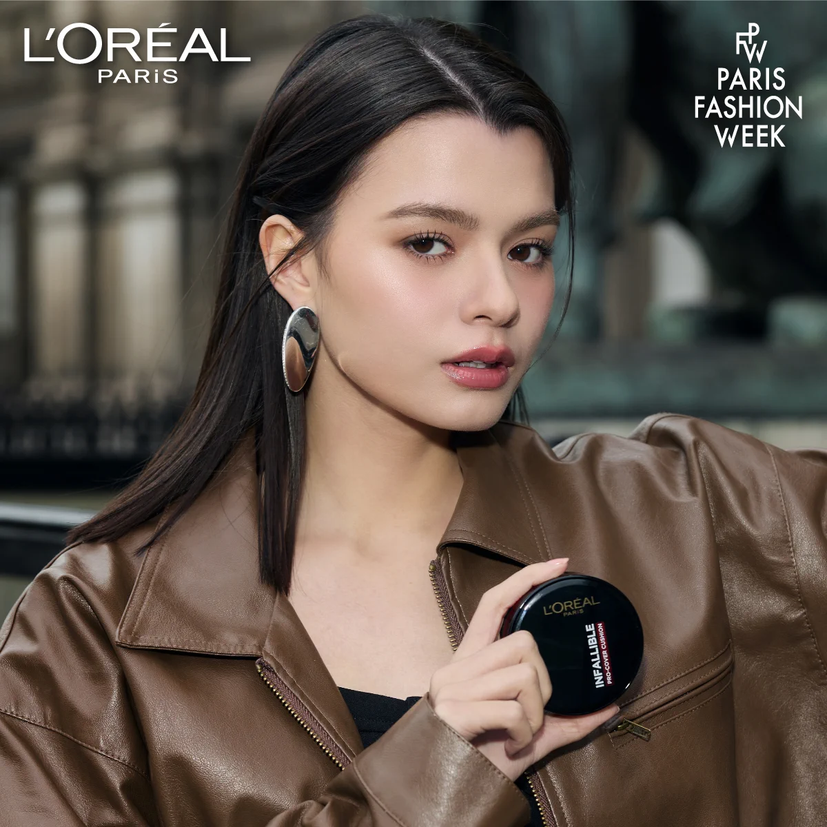 Becky’s first look is here!

เผยเมคอัพสวยสุดปังจาก ลอรีอัล ปารีส เปิดงานผิวด้วย Lumi Glotion เมคอัพเบสเพิ่มความโกลว์ และ Infallible Pro-Cover Cushion ปิดท้ายด้วยลิปปากฉ่ำ Plump Ambition

พร้อมแล้วสำหรับ L'Oréal Paris Le Défilé 2025 https://t.co/dhvrA2pGzb