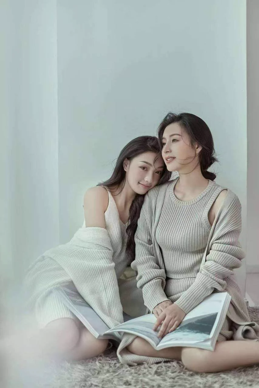 深圳 #母女
妈妈172F女儿168C超级大胸身材好气质佳 皮肤好無 整容無 纹身 谈吐素质
女儿身高168 胸围C 白嫩可爱 纹身不吸烟 身材真实母女 可验证户口本

咨询👇
🐧：2533563126
🛰️：sgh689745
✈️：https://t.co/lO85lsj861
看照门槛🚪100（永久有效）备注zfb口令🧧添➕✈️ https://t.co/YmZiW1YfCw https://t.co/qSkDJE3RaH