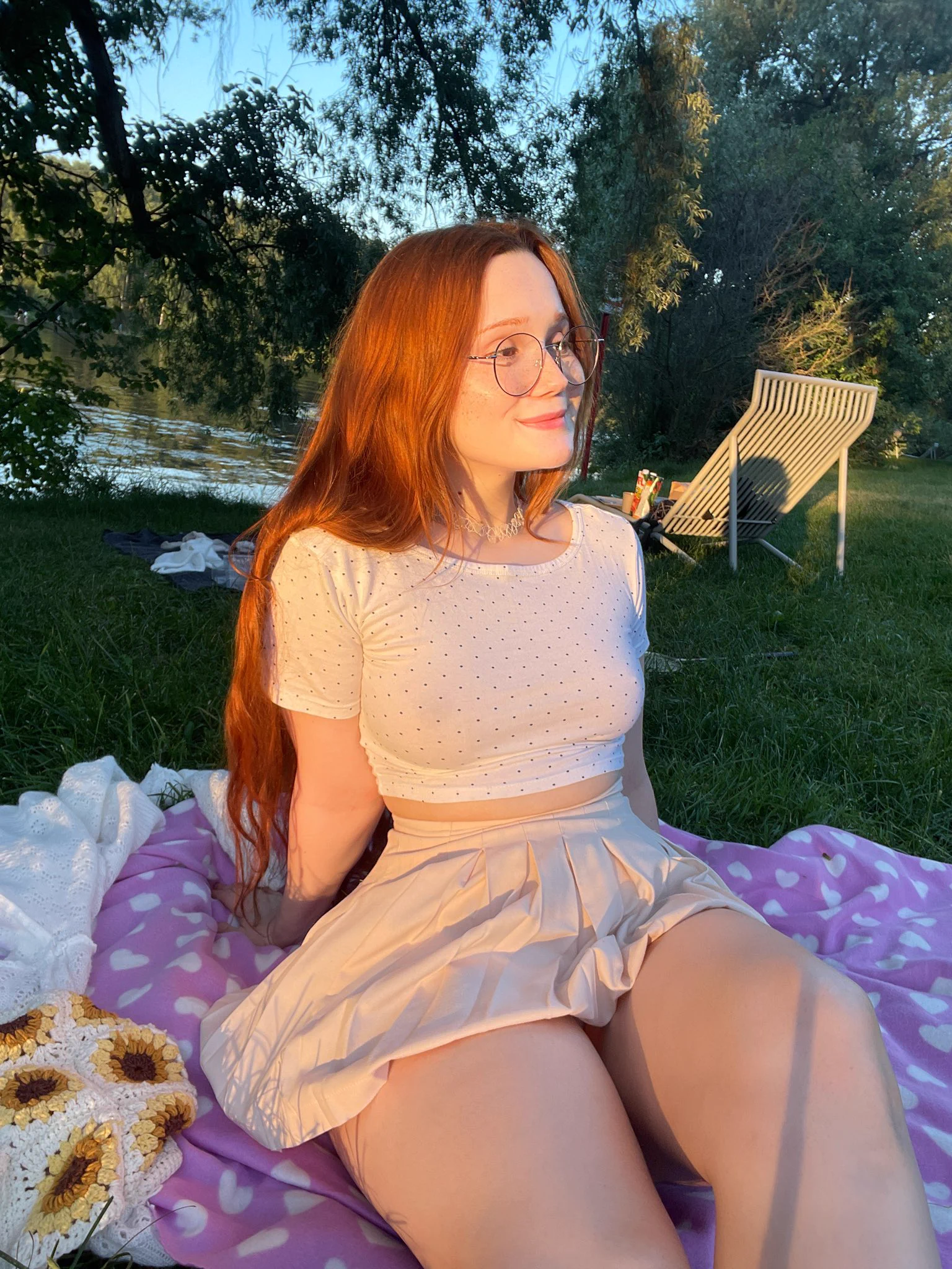 Me on our first date 🤍🧺☺️ https://t.co/WGT0zCDVFp