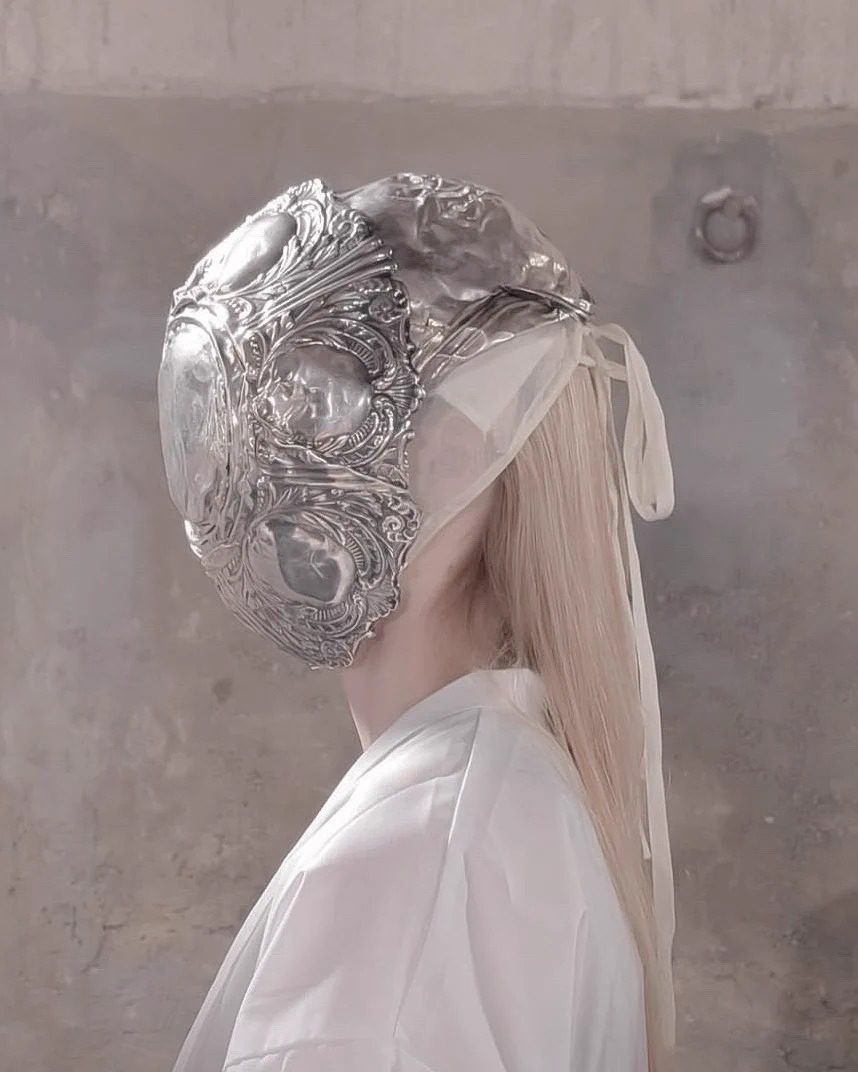 backstage at maison margiela autumn couture 2025 https://t.co/3xrKNlLmRn