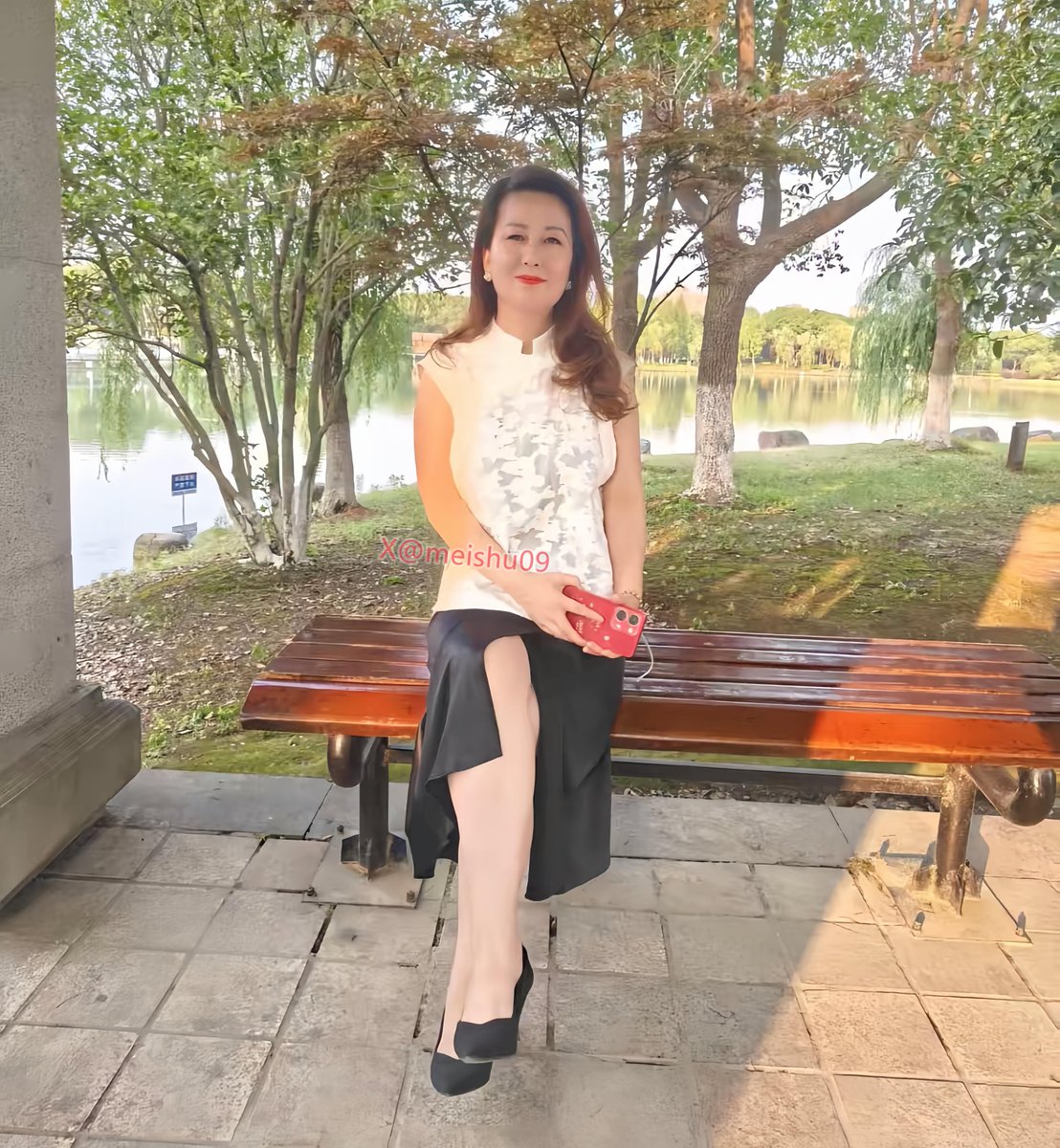 但我实在是想不起来，我没听懂的那首歌的，你是怎么解释给我的了。 https://t.co/crThTXYOHS