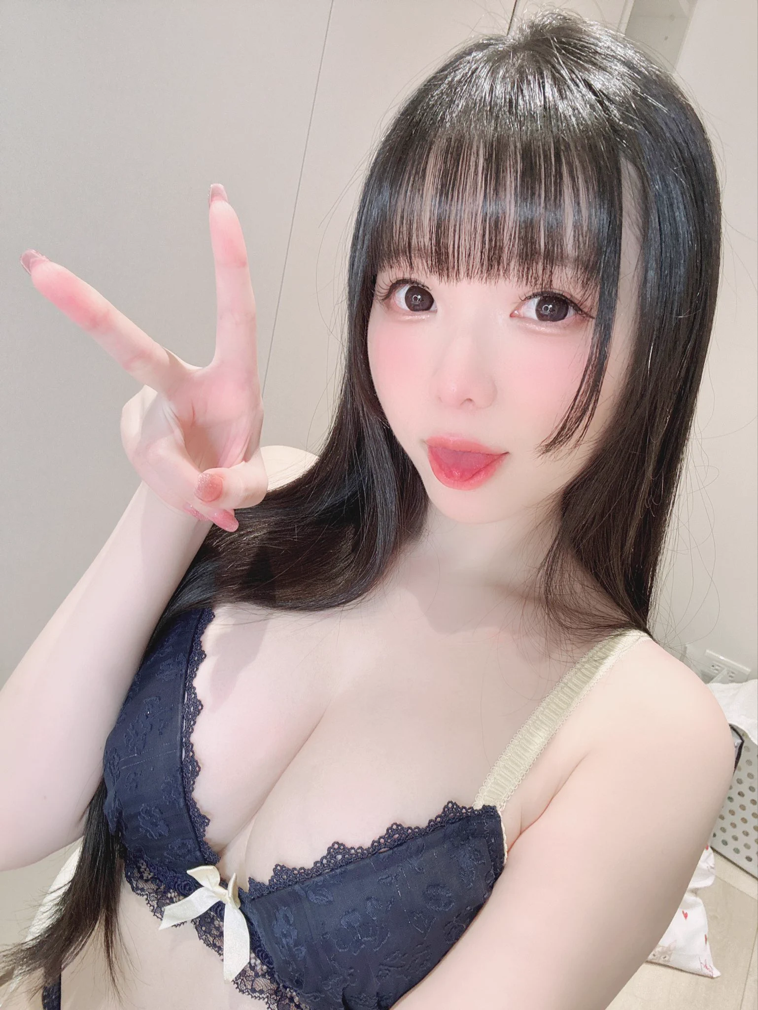 ✌🏻✌🏻💖 https://t.co/BIIy2QFmrX