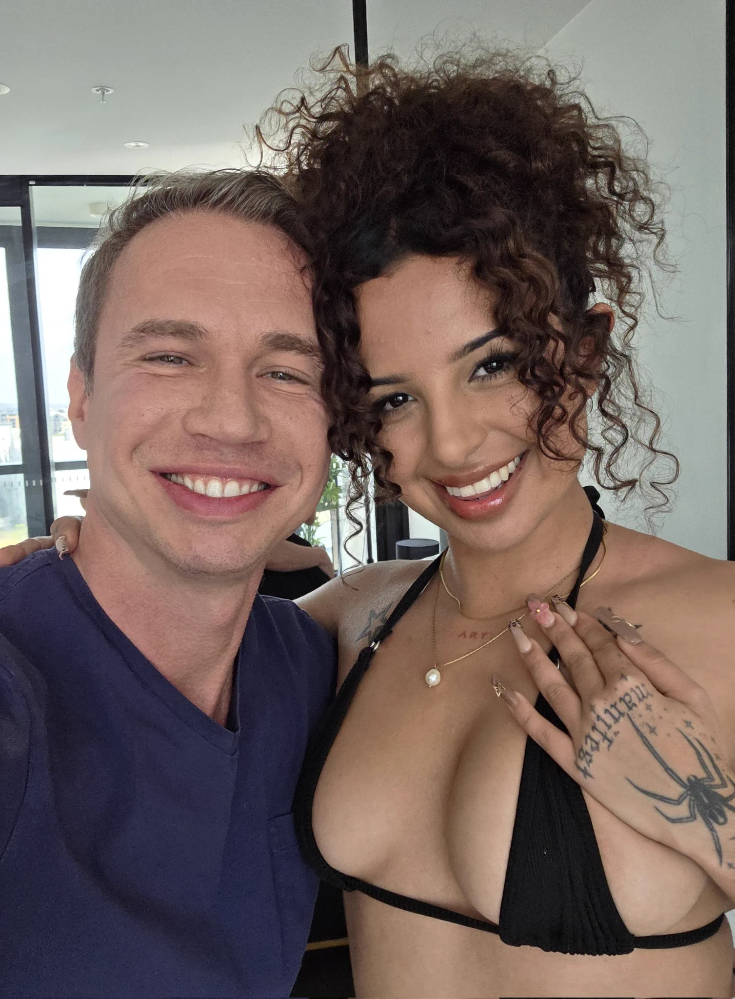 I found a sexy tica in Australia that really knows how to throw her ass around 🍑🤯 I think the next international trip may have to be to Costa Rica 🇨🇷
@ch3rrystarrrr https://t.co/grBULa5LZ9