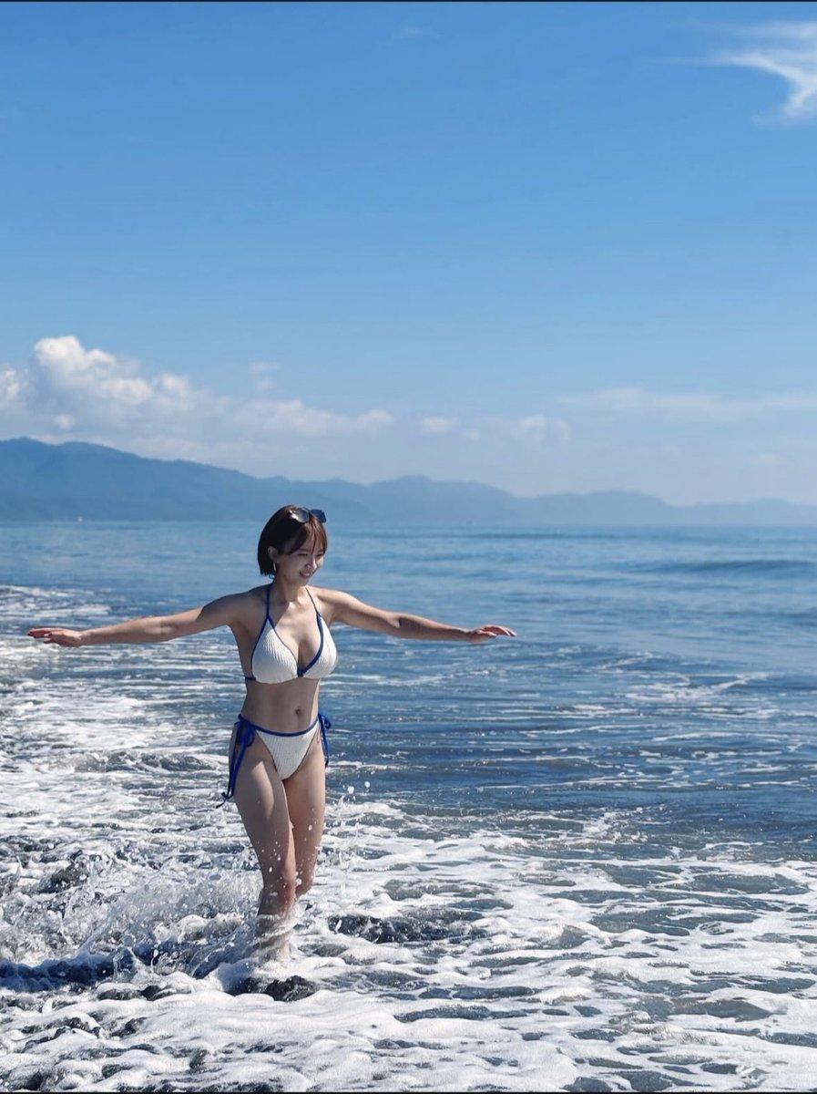 沒有人的海邊拍照最自在嚕 https://t.co/pp5ReZz4mo