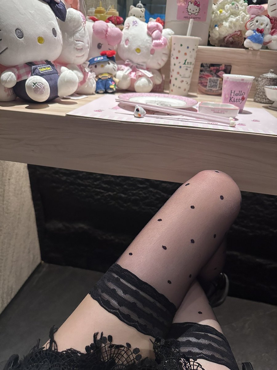 想跟我一起炸街吃吃喝喝吗～
周围的人都会羡慕你女朋友好漂亮呀 (★^O^★) https://t.co/CZKIMuoZuv