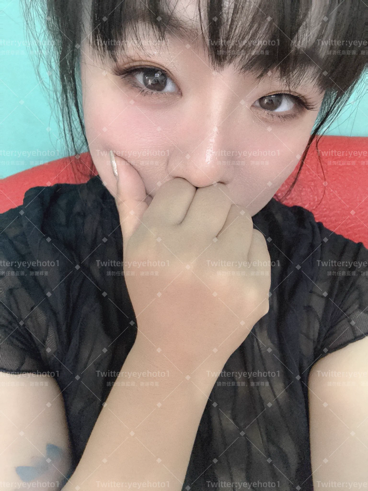 其實我有雙不錯看的鳳眼
小巧的鼻子+菱角嘴
感謝老爸老媽的基因
讓我覺得我長得蠻可愛的🤩
#喜歡自己的樣子 https://t.co/Dpwz7avI2D