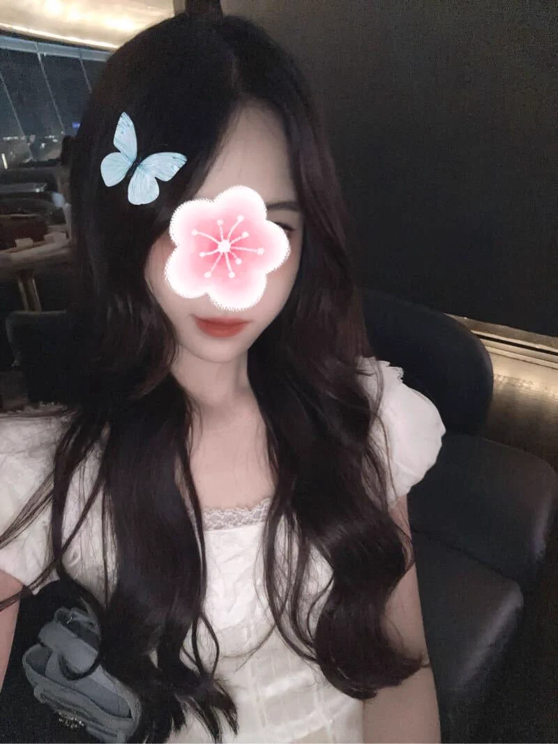 今日推荐🌟🌟🌟
🌸坐标：#深圳
🌸年龄：05
🌸身高：168
🌸体重：90
🌸🐻：  C
极品白幼瘦天花板，幼小可爱，学生兼职，刚下氵，粉嫩紧致，初恋女友feel

Q🐧：1950043544
V🛰️：comeon979797

💖门槛88r开路（加我备注口令）💖
⚡已过多位博主推荐，放心下单⚡
https://t.co/G6IYiYsnc9 https://t.co/WTSqOVpudW