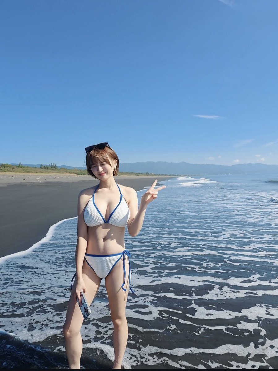 海邊part2上一篇放太少張，剩下全擠在這篇了阿哈阿哈 https://t.co/CgM4VFXK7k