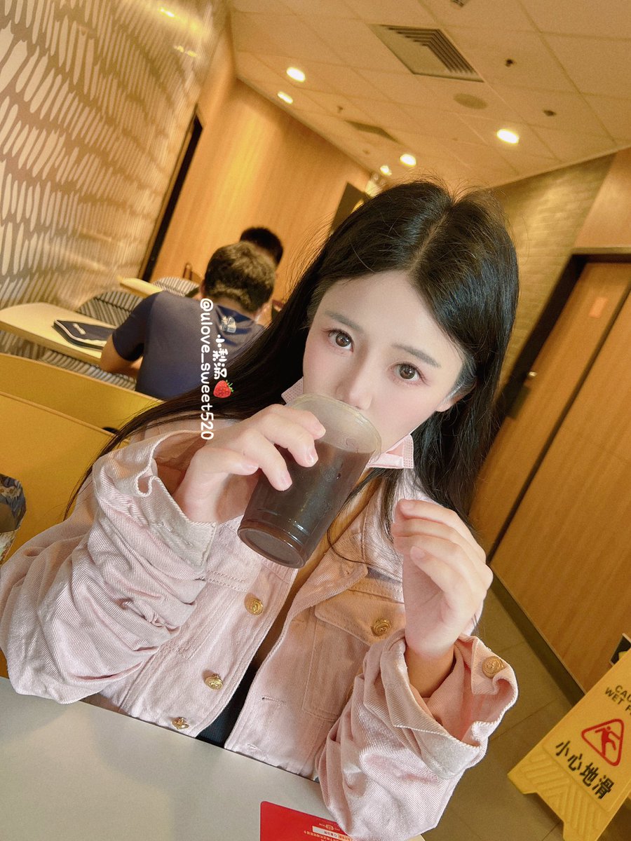 裸露不是暴露，是对自己的坦然热爱。 https://t.co/PYAv7n6rZz