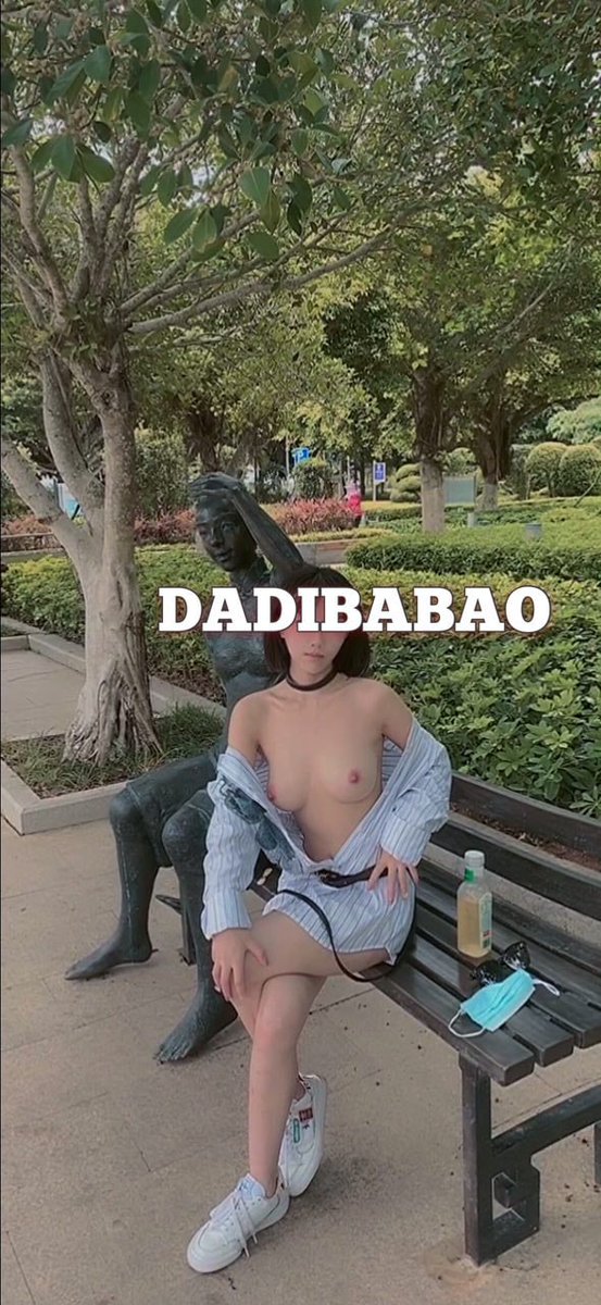 "男人是不是都喜欢女人涂指甲油？ 你觉得红色和黑色，哪个更性感？留言你的选择！ #细节诱惑" https://t.co/H20F4xfot8