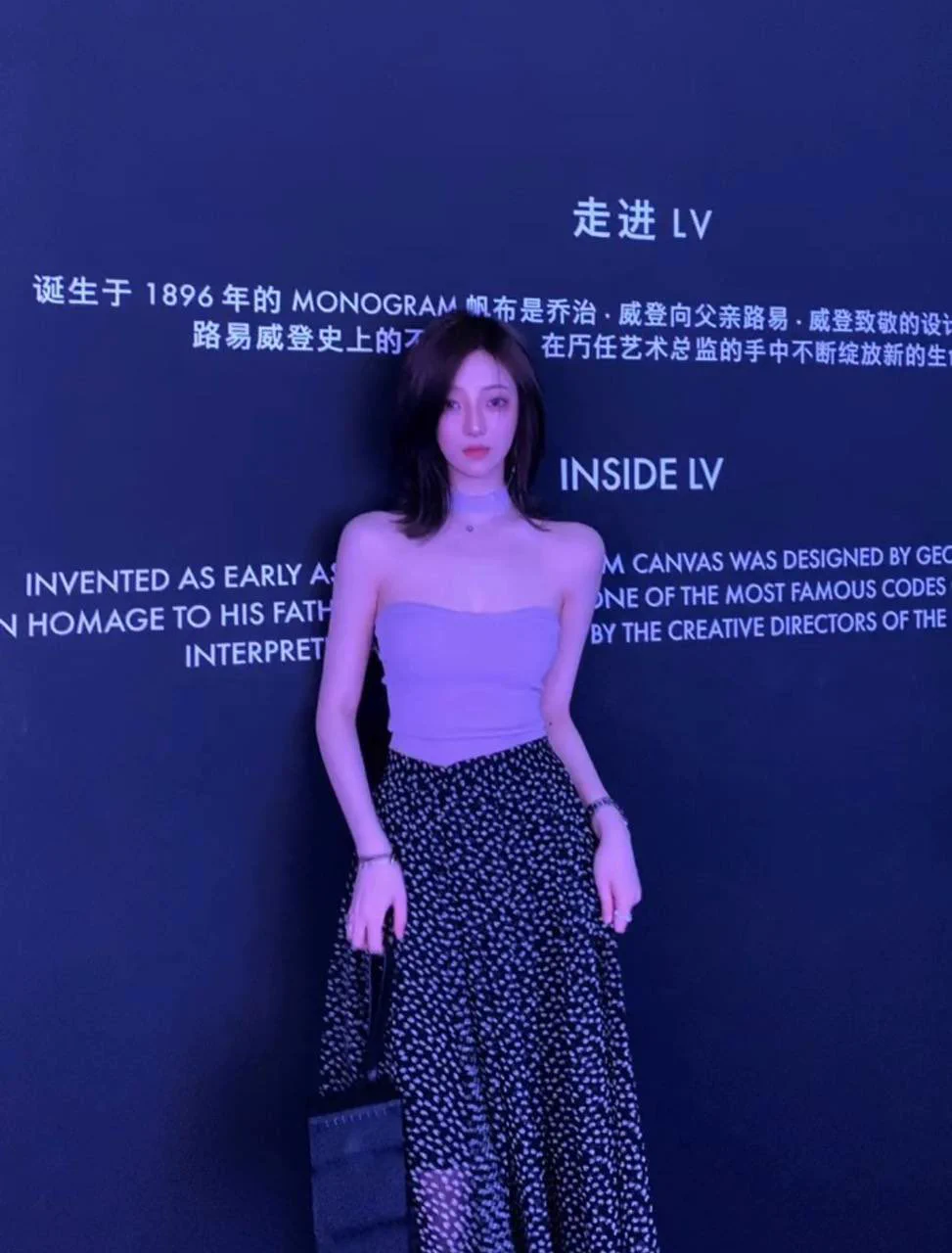 今日推荐
❤️坐标   北京

🦜W
🇸🇬留学生🧑‍🎓初次到京🐳纯新人
🉑舌吻💋fw 好，女友般感觉

联系方式⬇️
🐧：1550670737
🛰️1：fhg7760
tg唯一客服：https://t.co/ttMA4yxt3J
tg选妃频道：https://t.co/aOblq5cbia
看照有🚪🧧可U https://t.co/ezUFAkickr