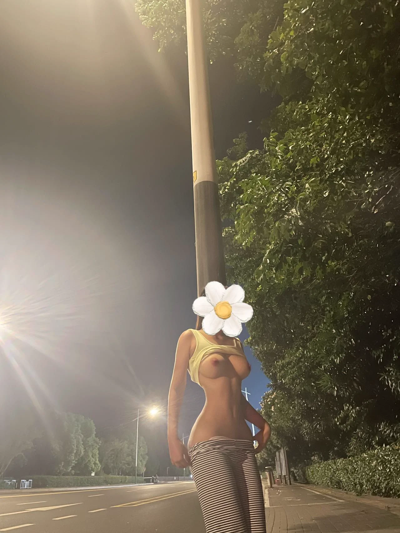 每天在粉丝列表里随机抽取一个幸运观众送原味福利或🧧 请看好你们的私信🫤 https://t.co/sAP6ILxuke