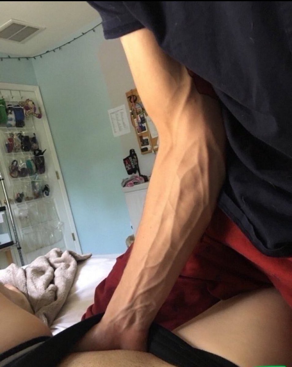青莖男 出聲一下 https://t.co/kw6PxK2N2G