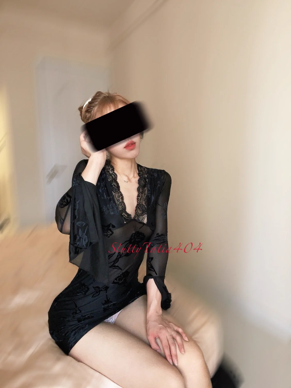 好想变成男的操自己哦，就喜欢操自己这种女的，又冷又骚，像一只骚骚的黑天鹅，全身每个器官都是性器官。
@Xiaoxiaofoer
@ToukaYuan 
@MitsumeDoji 
#骚妓 https://t.co/He4SFkwDV9