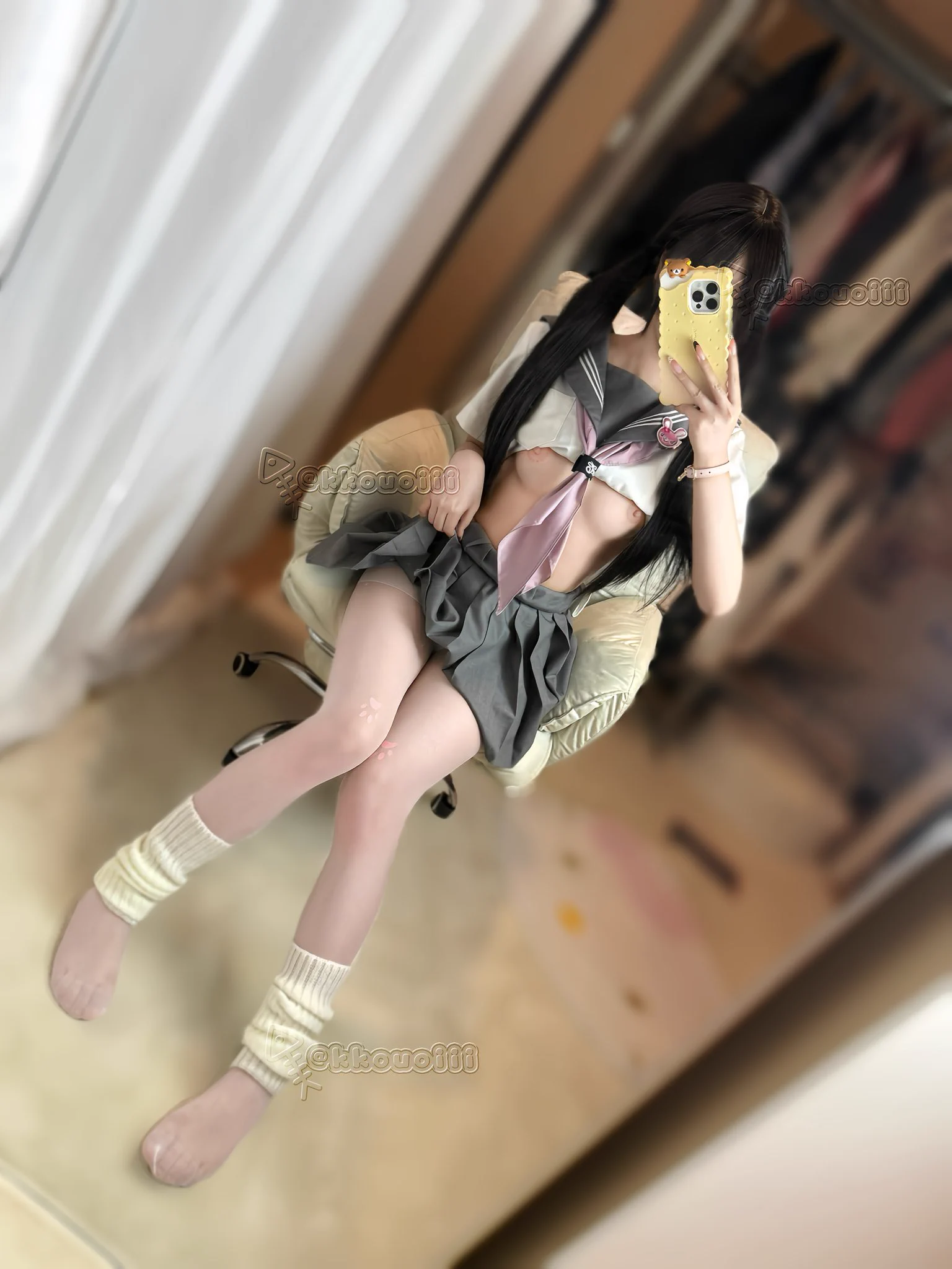 长的乖 当然是为了方便做坏事

@0xnmhs 
@cxb2b 
@Xzhibb
#Crypto嫩妹会所 https://t.co/HoamJNpLdC