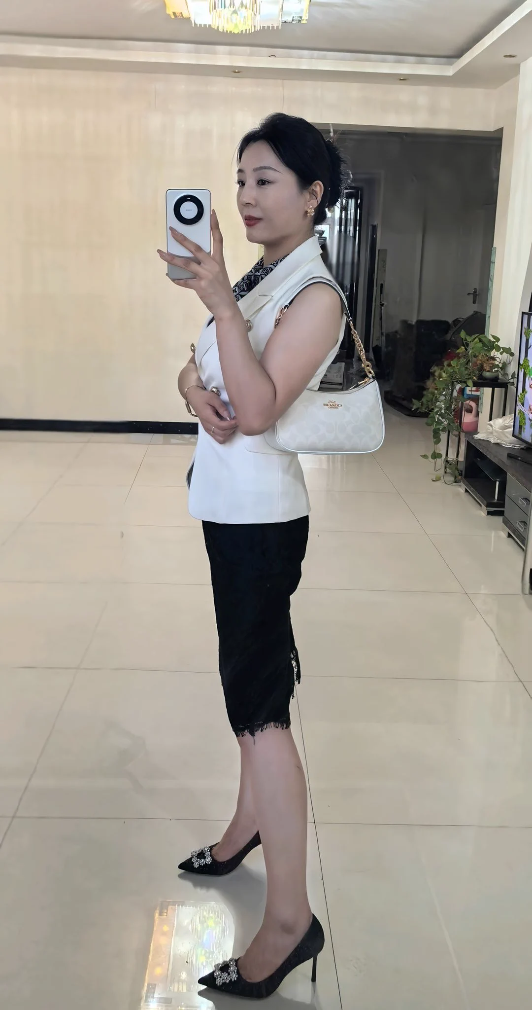 吕梁43岁美丽动人的秦姐 https://t.co/uNp1oHPC05