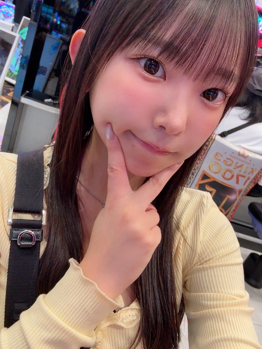 グール打ってます！！🥰🍜
お昼休憩は13:00-14:00です！
サインツーショット希望の方はアテンドさんにお声がけください🙏
#キング3久山店1700
#pr https://t.co/4FdcXKkWeo