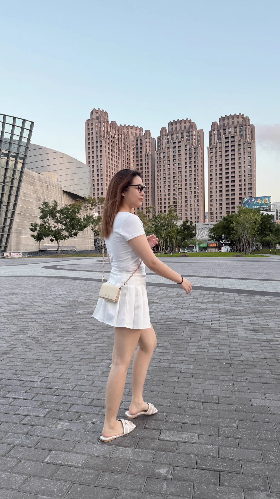 連假好多人想趕快回家躲起來ㄌ🥵 https://t.co/Gbv74H5yFN